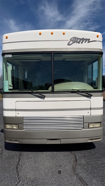 2001 Fleetwood STORM 30H in hickory NC