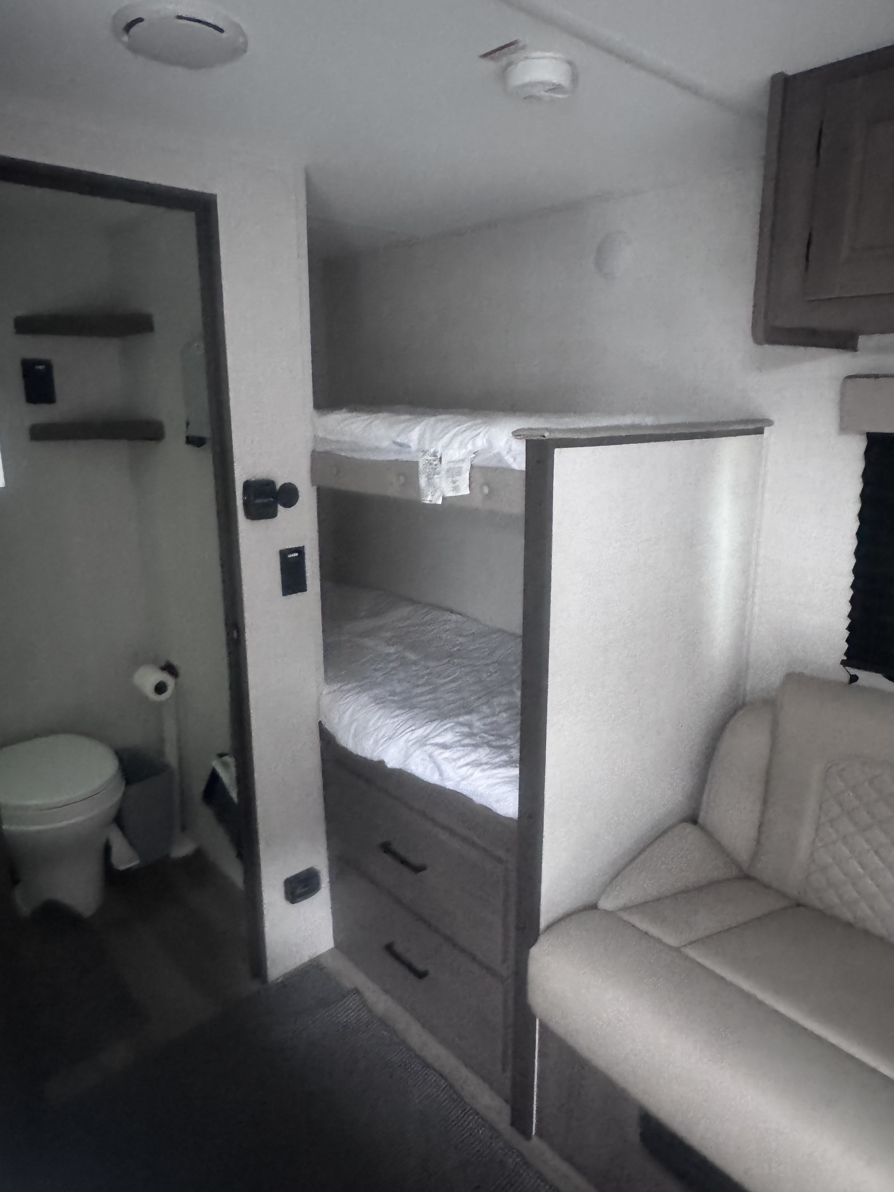 2025 Grand Design TRANSCEND ONE 151BH in columbia MO
