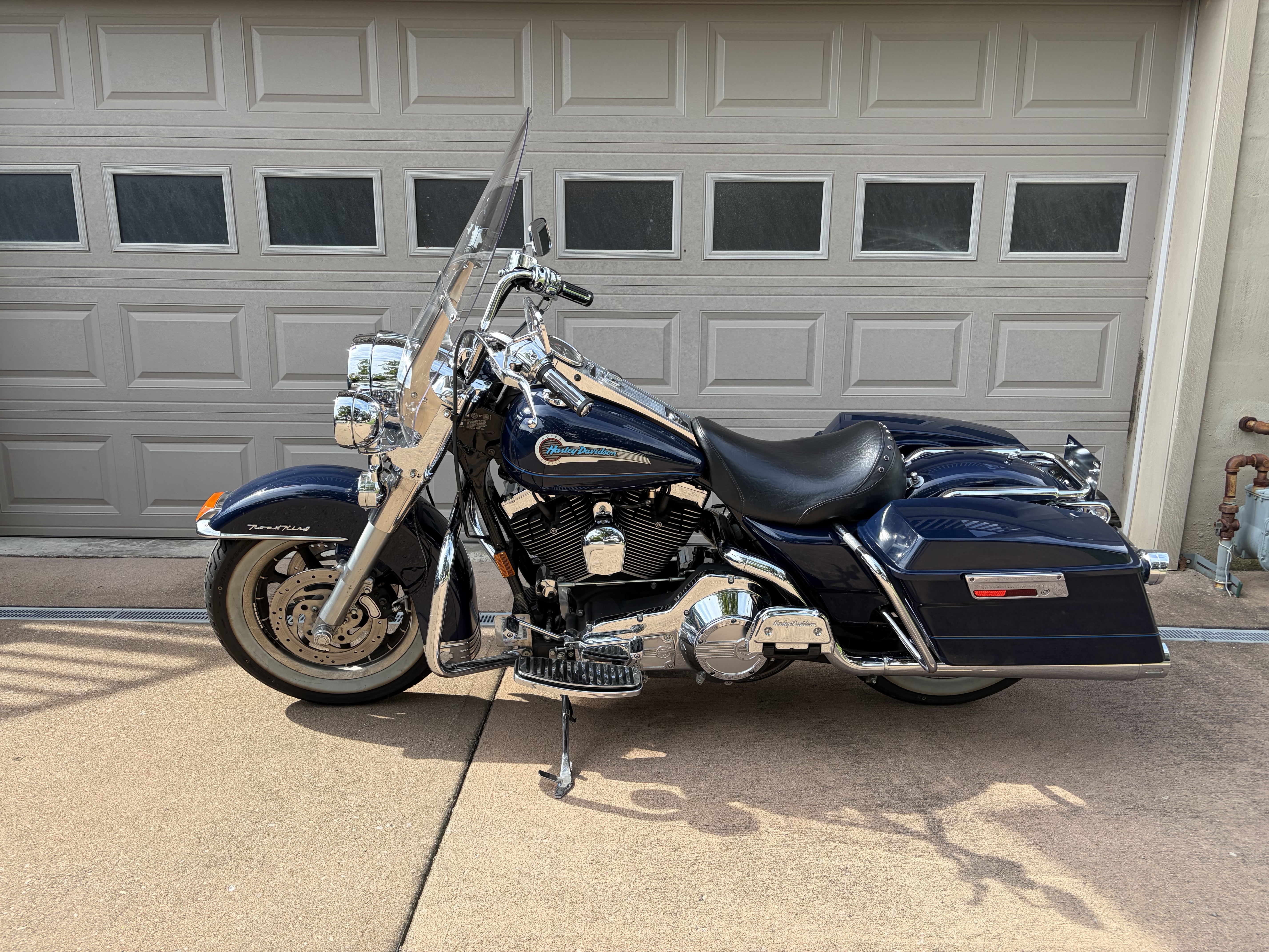 2004 Harley-Davidson ROAD KING BASE BASE in Morgantown, WV