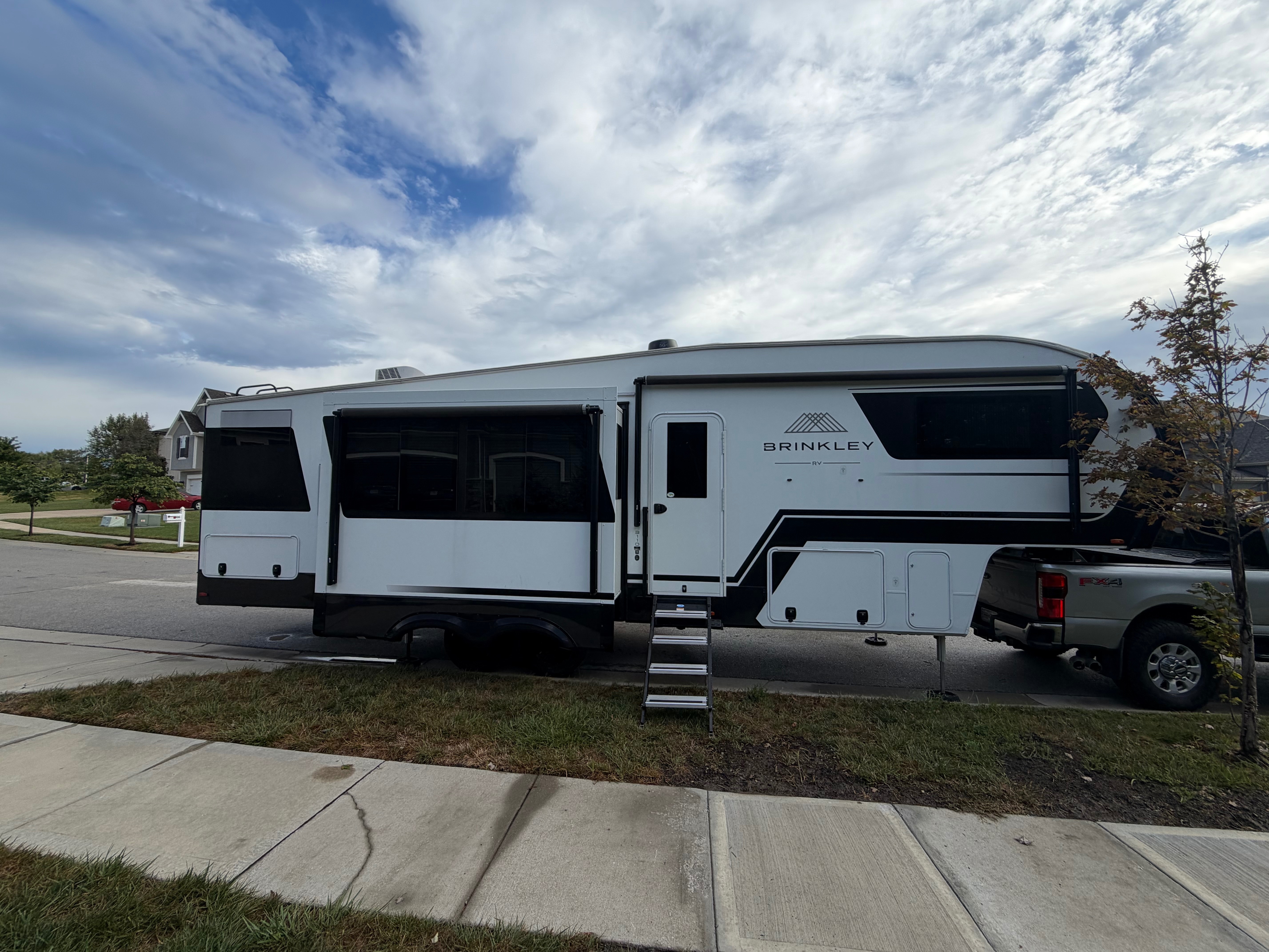 2024 Brinkley MODEL Z 3110 RV