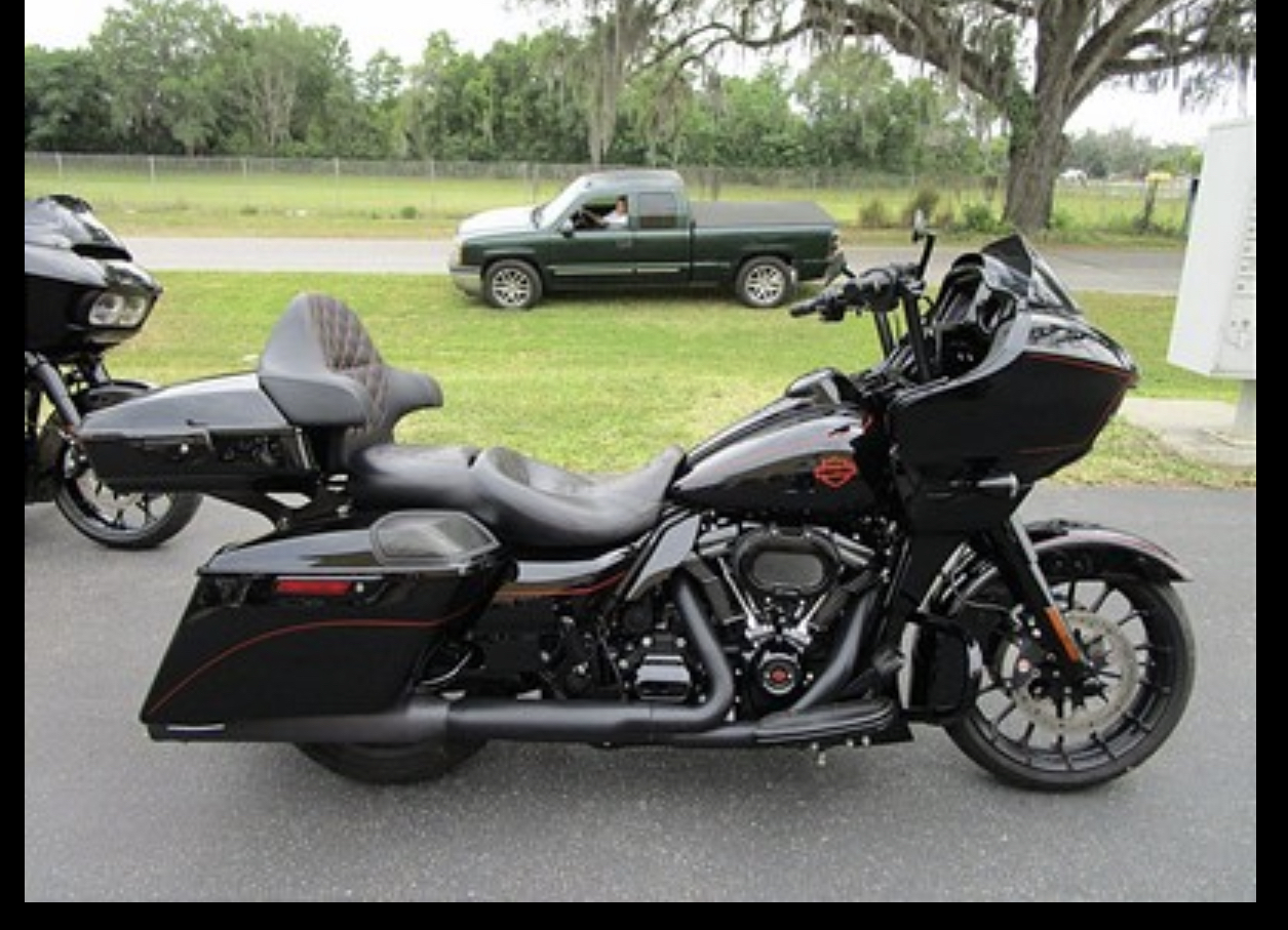 2019 Harley-Davidson ROAD GLIDE® CUSTOM BASE BASE in Chesapeake, VA