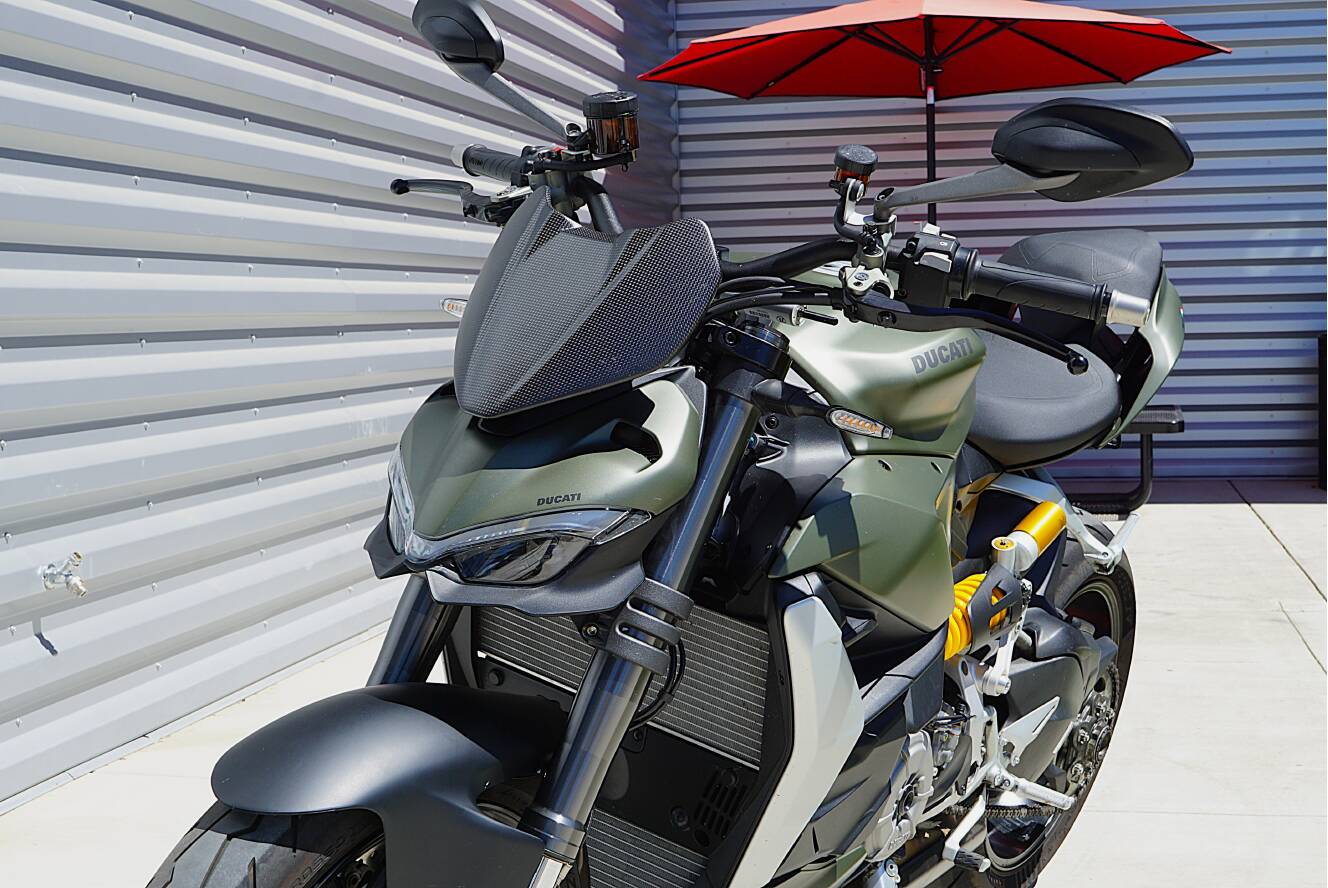 A photo of this 2023 Ducati Streetfighter V2