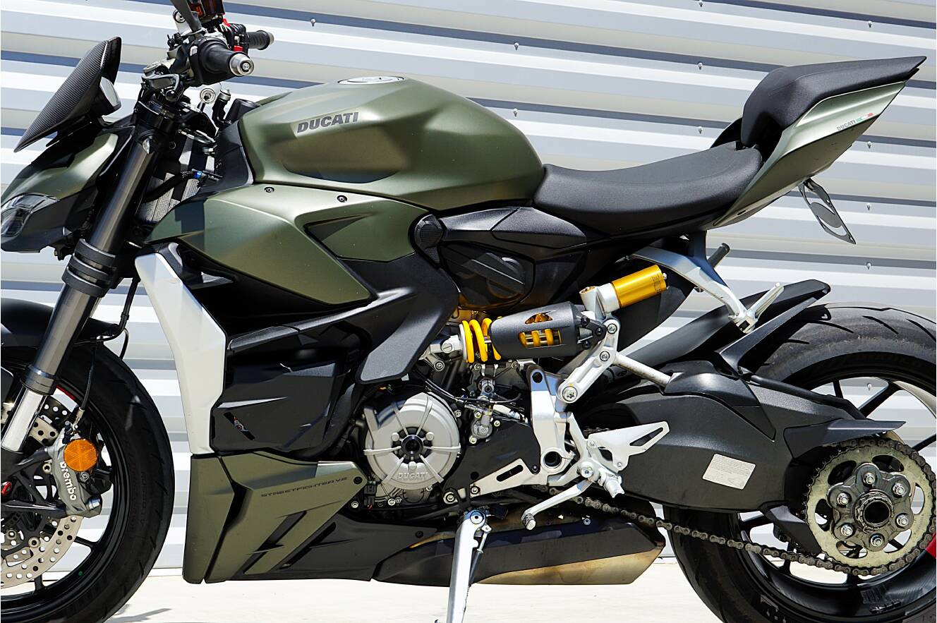 A photo of this 2023 Ducati Streetfighter V2