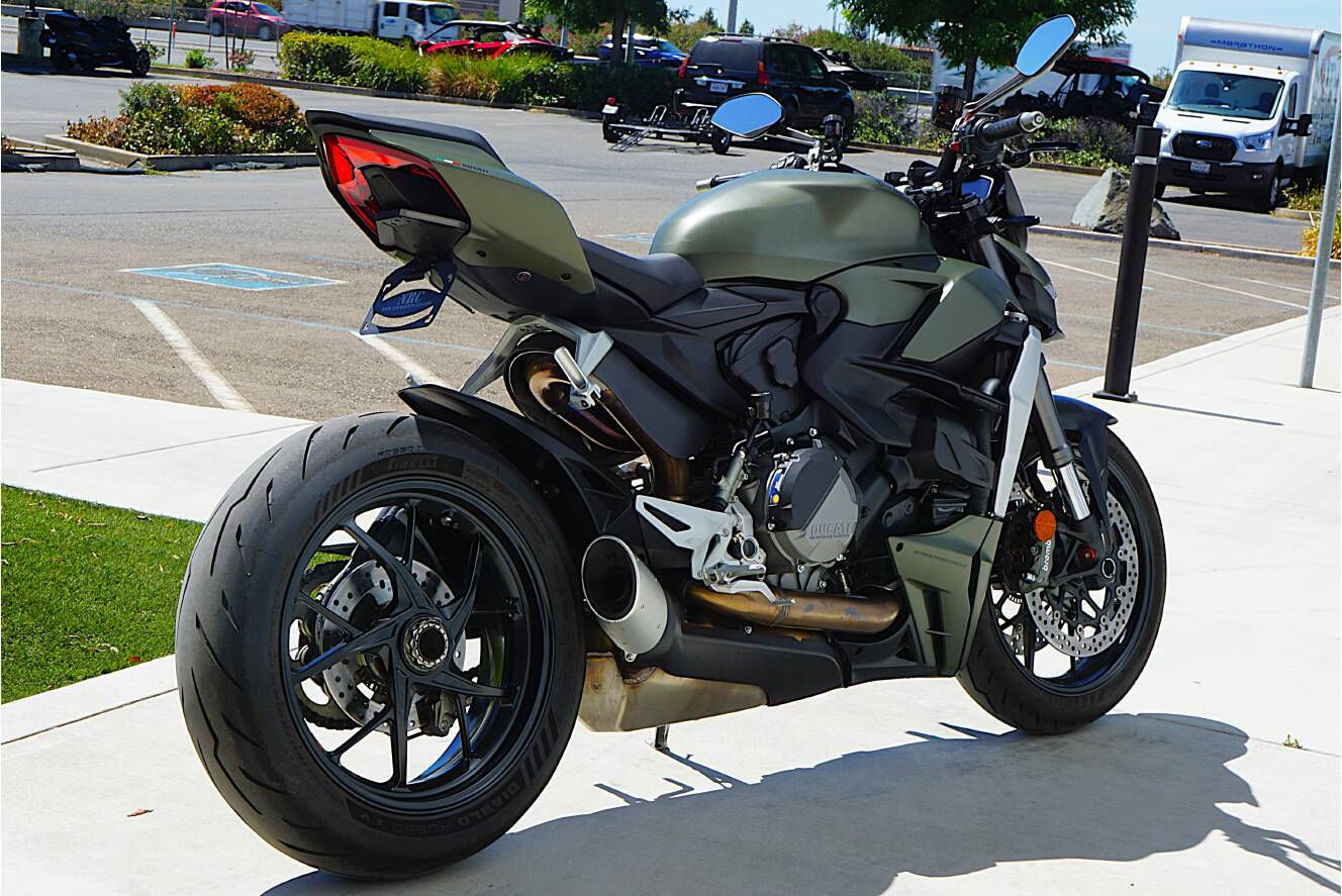 A photo of this 2023 Ducati Streetfighter V2