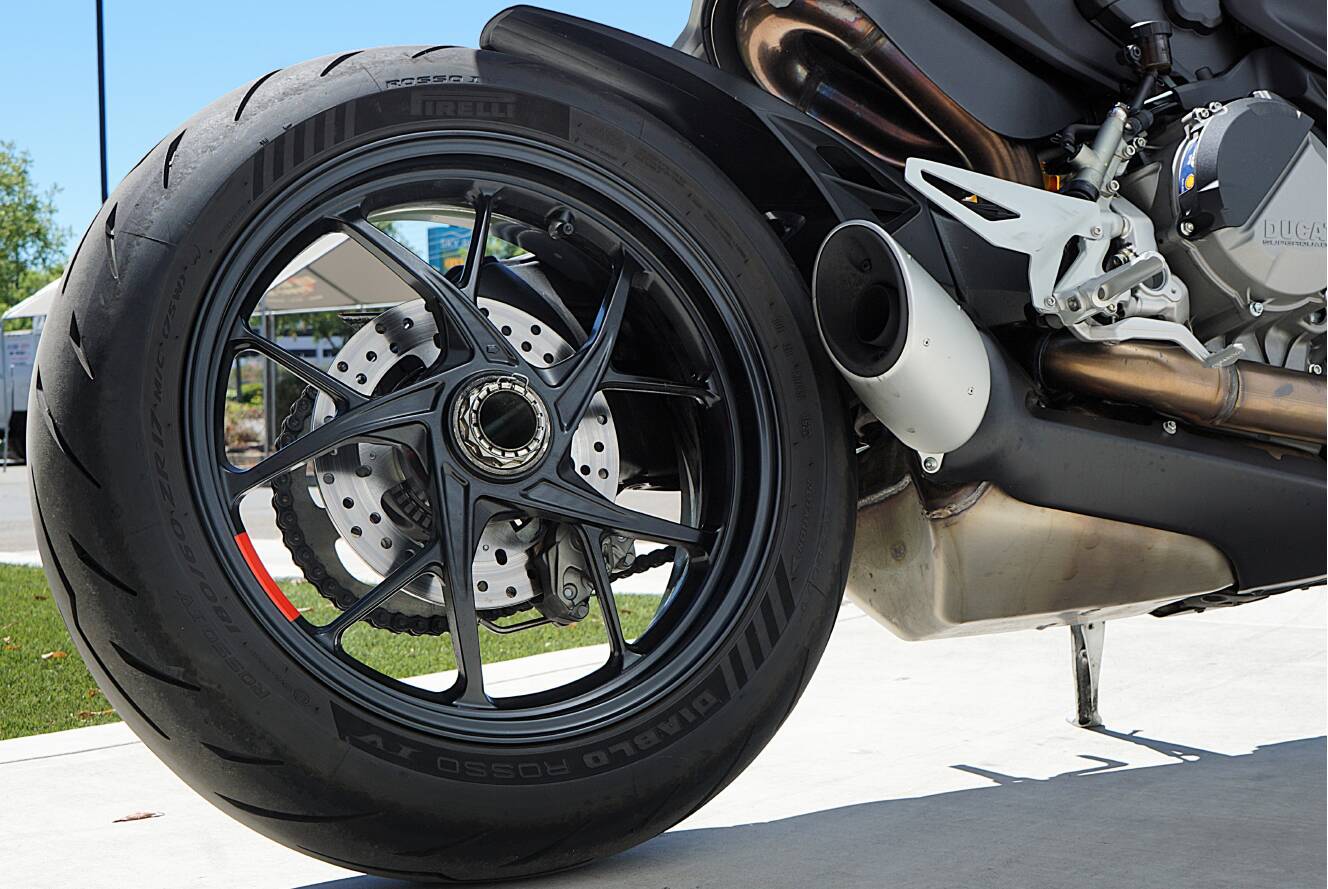 A photo of this 2023 Ducati Streetfighter V2