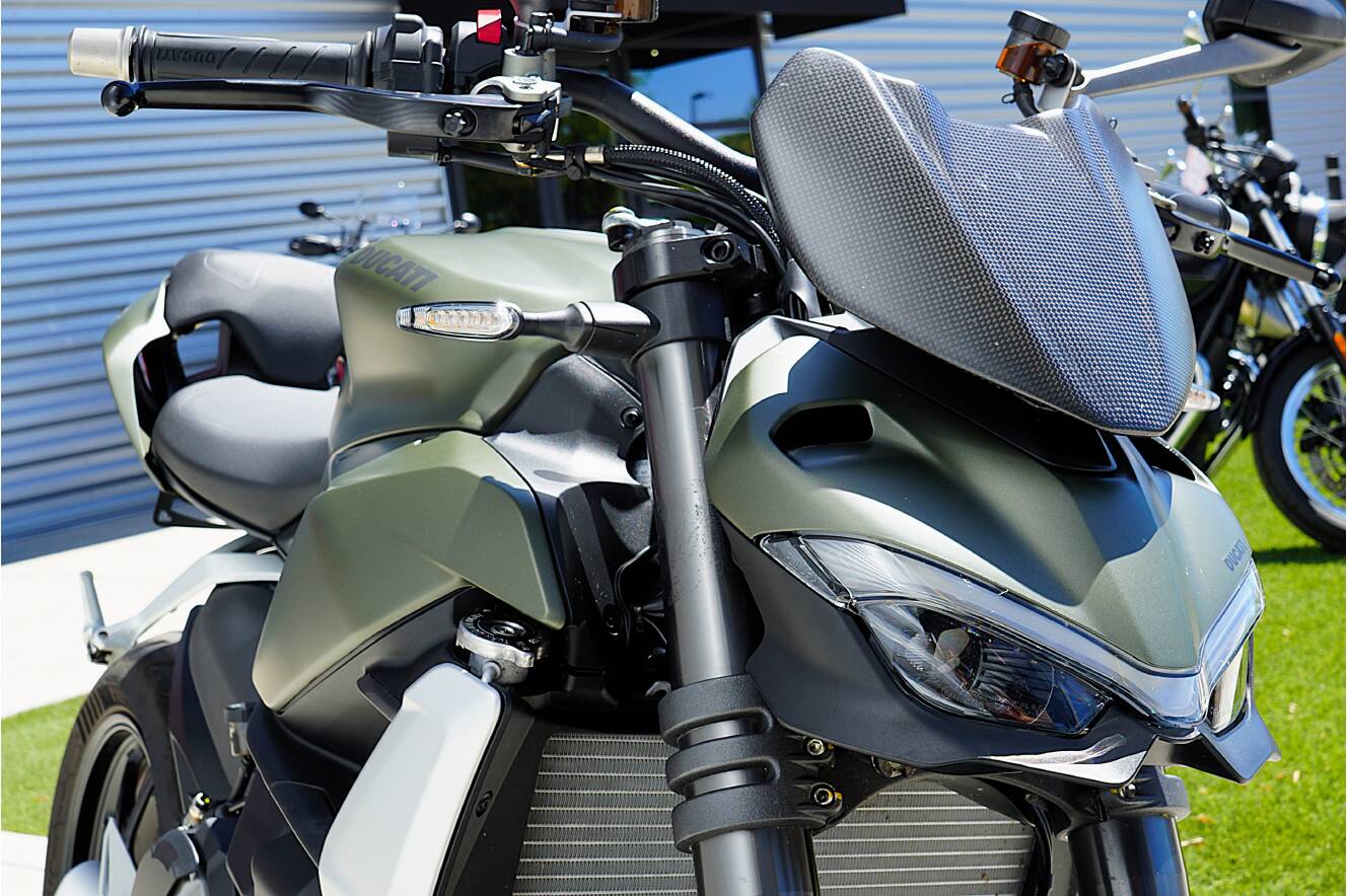 A photo of this 2023 Ducati Streetfighter V2