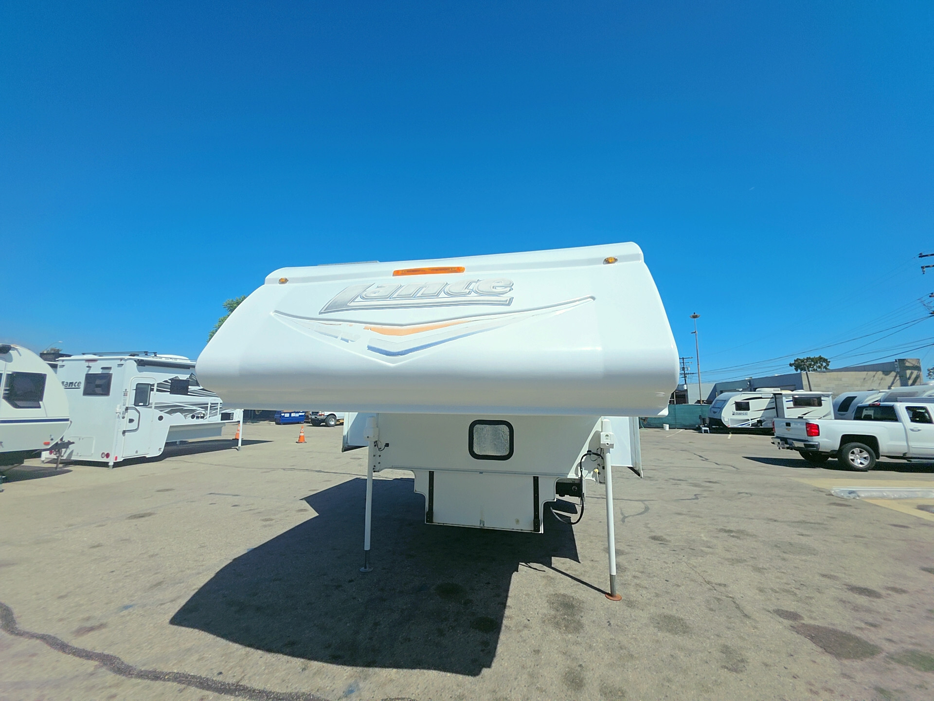 2014 Lance 992 in ontario CA