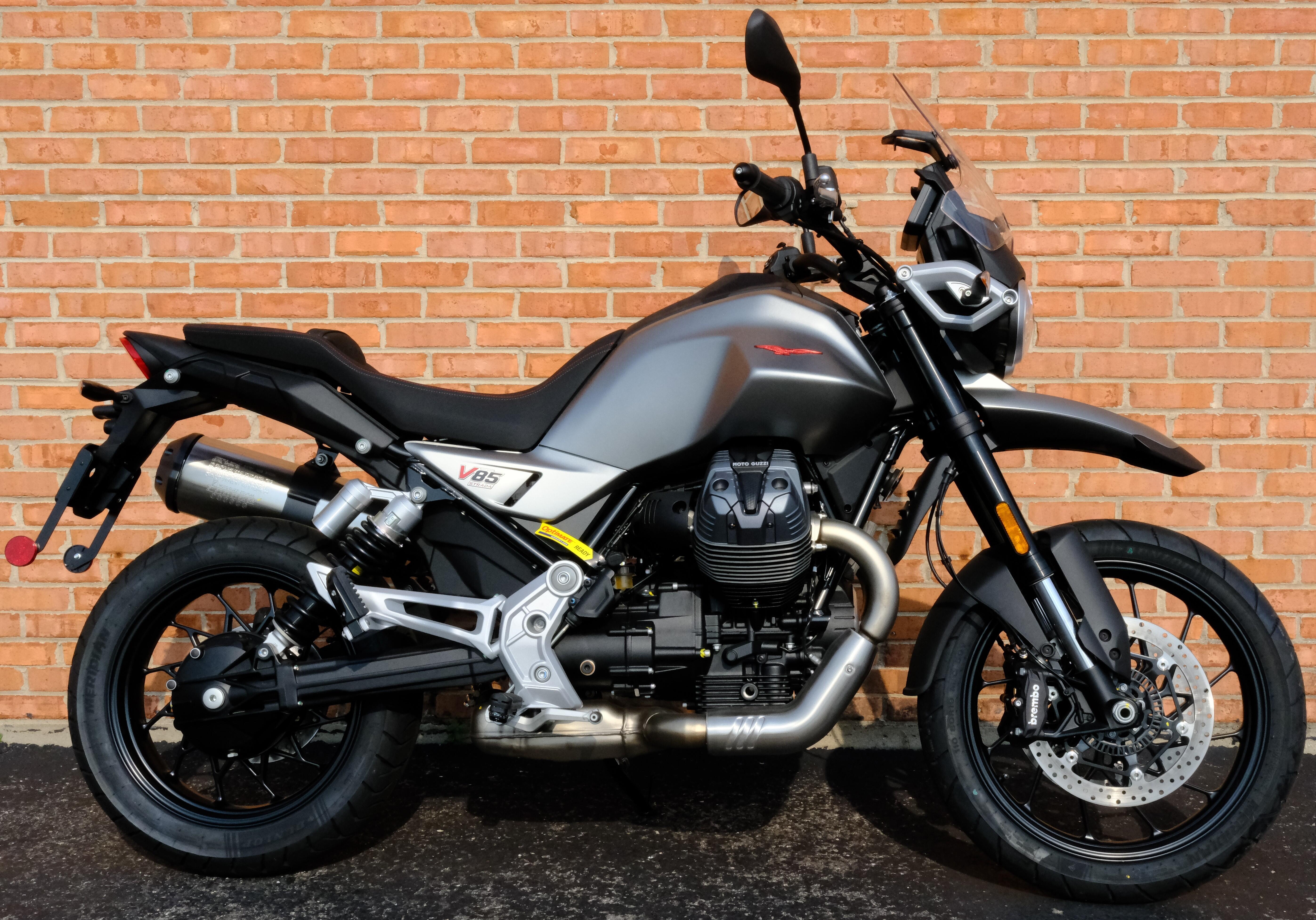 2025 Moto Guzzi V85 Strada STRADA in Villa Park, IL