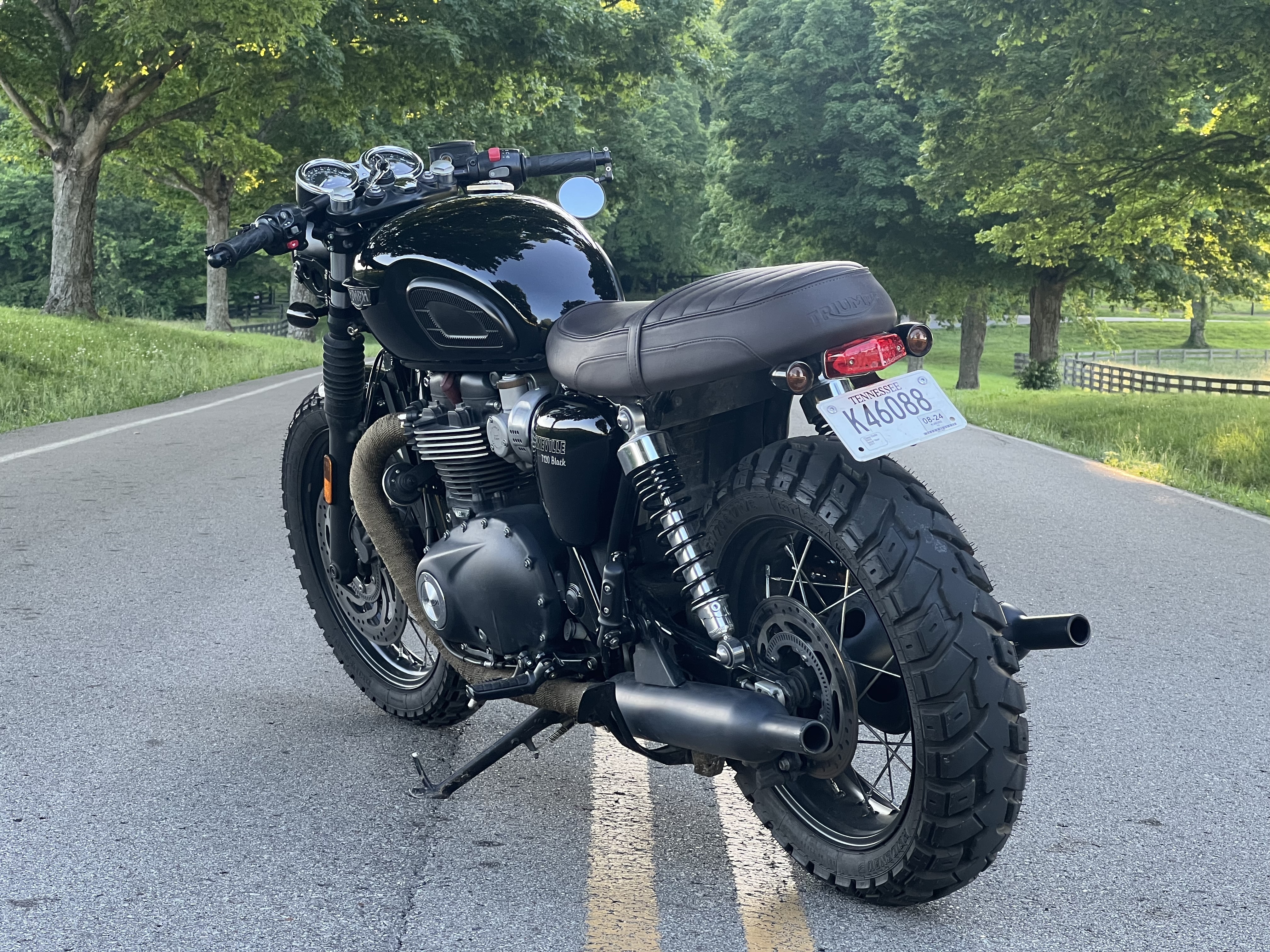 2017 Triumph BONNEVILLE T120 BLACK Custom motorcycle