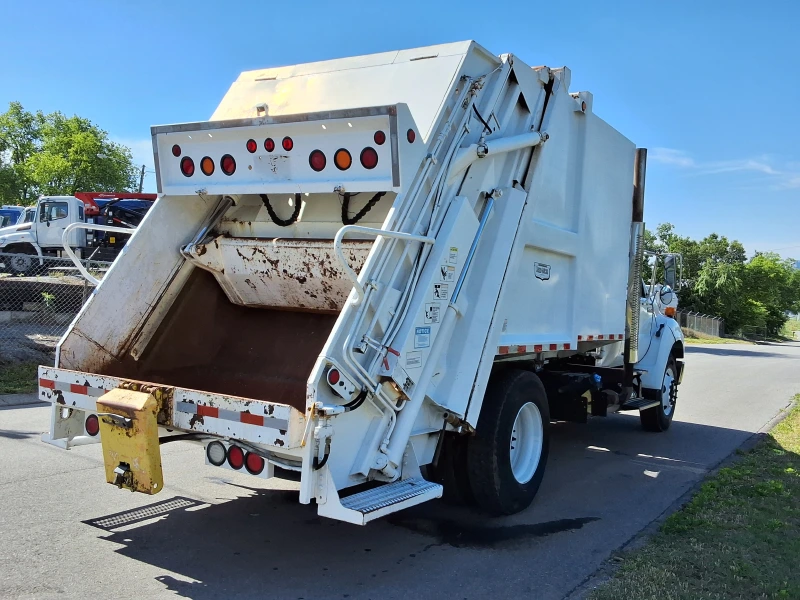 2013 FORD F750