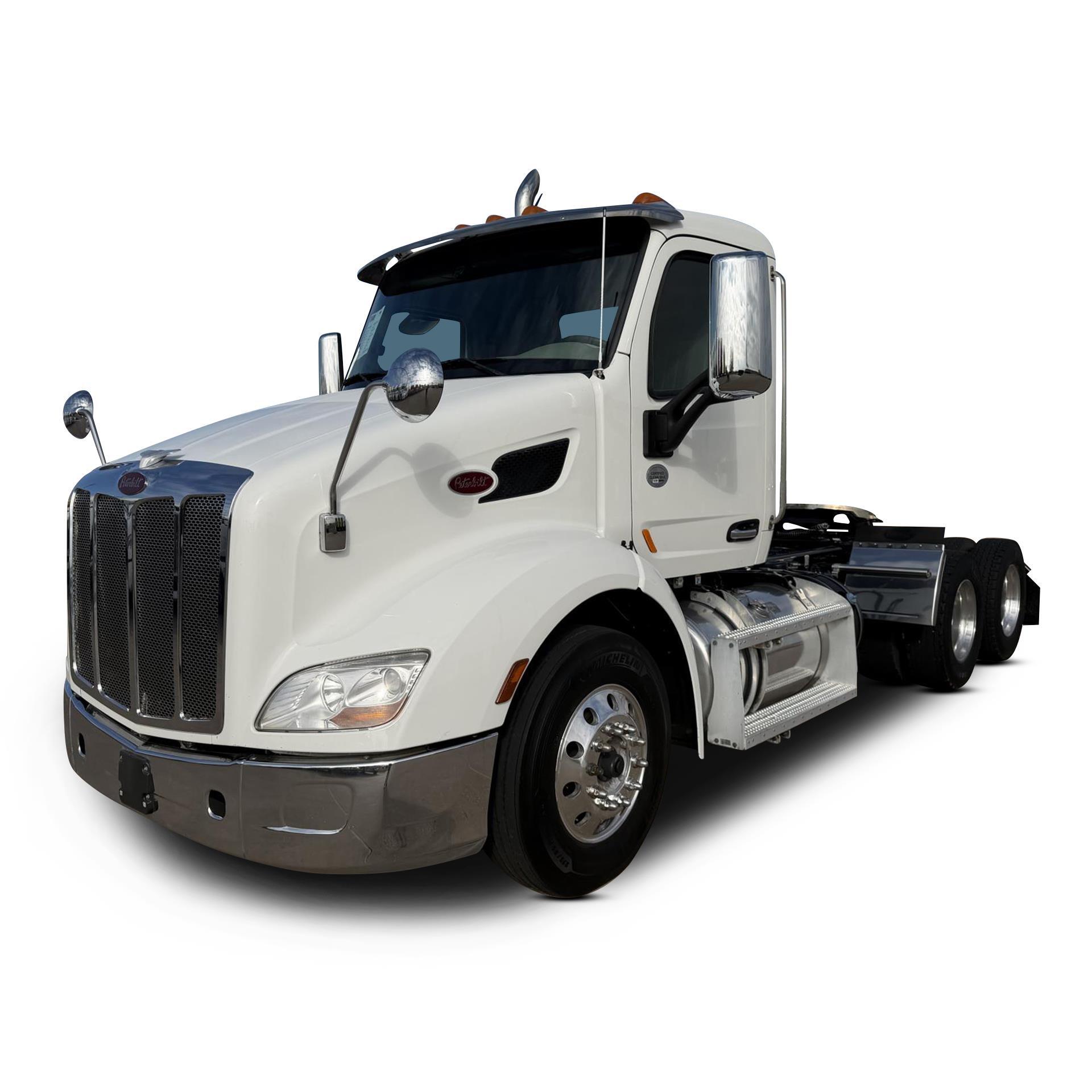 2021 PETERBILT 579 in Houston, TX