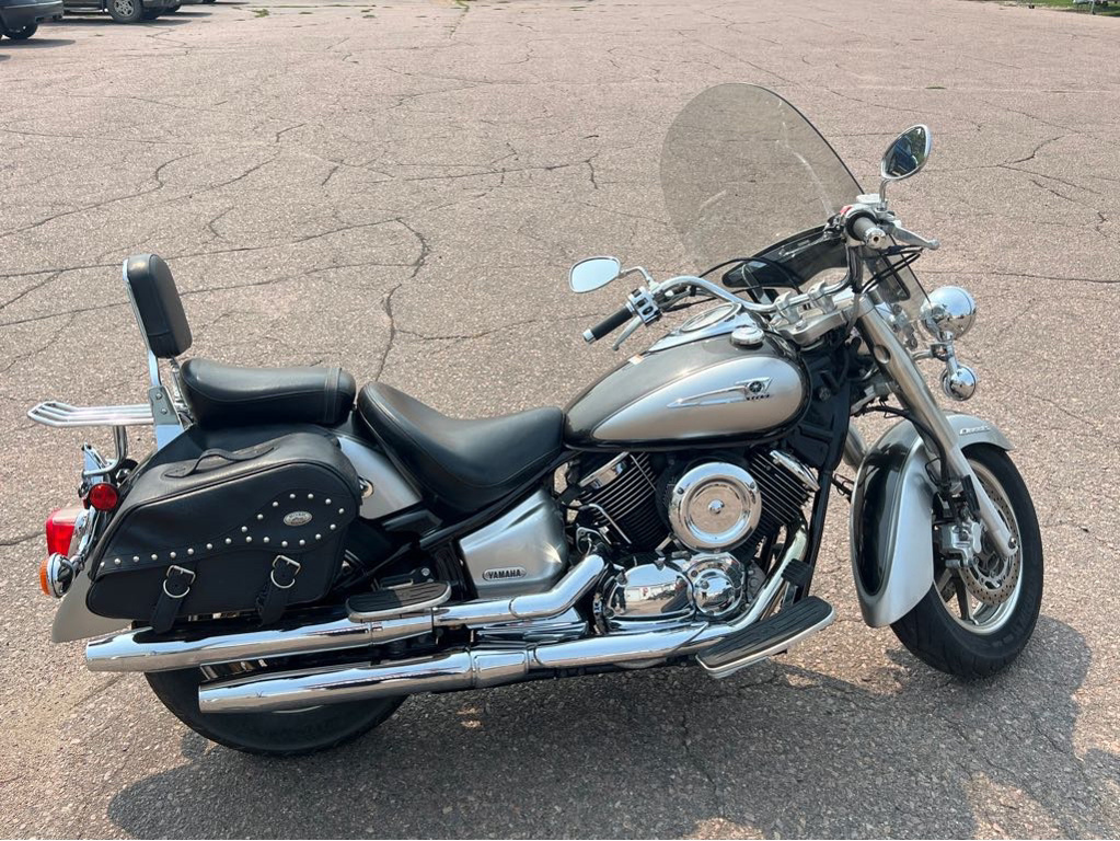 2004 Yamaha V Star 1100 Classic in madison SD