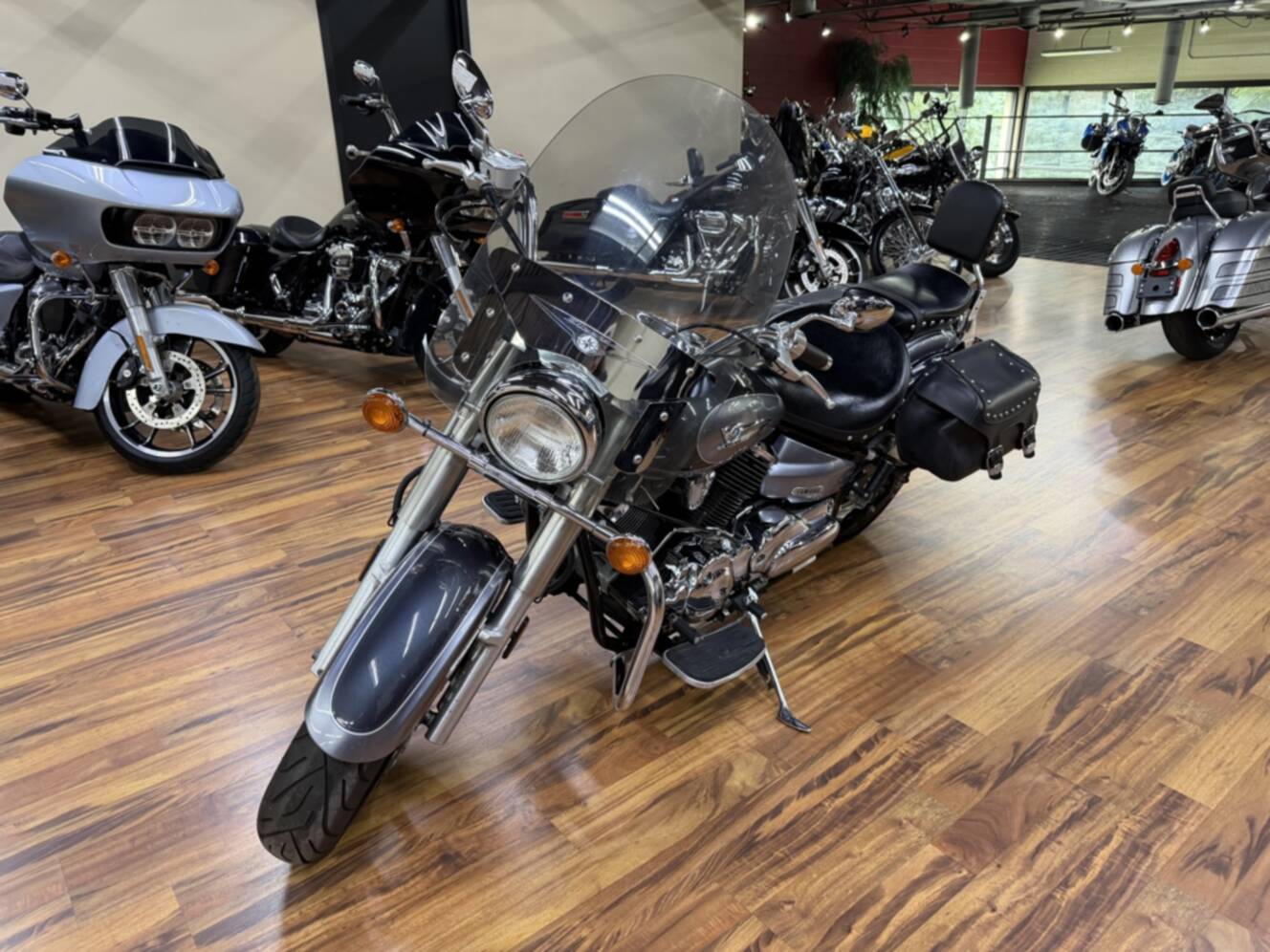 A photo of this 2004 Yamaha V Star 1100