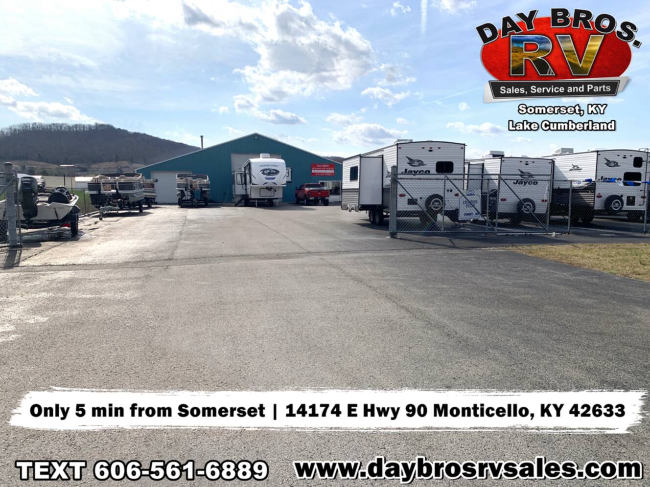 A photo of this 2023 Kz Durango D321RKT