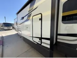 2026 Forest River ROCKWOOD ULTRA LITE 2916RL