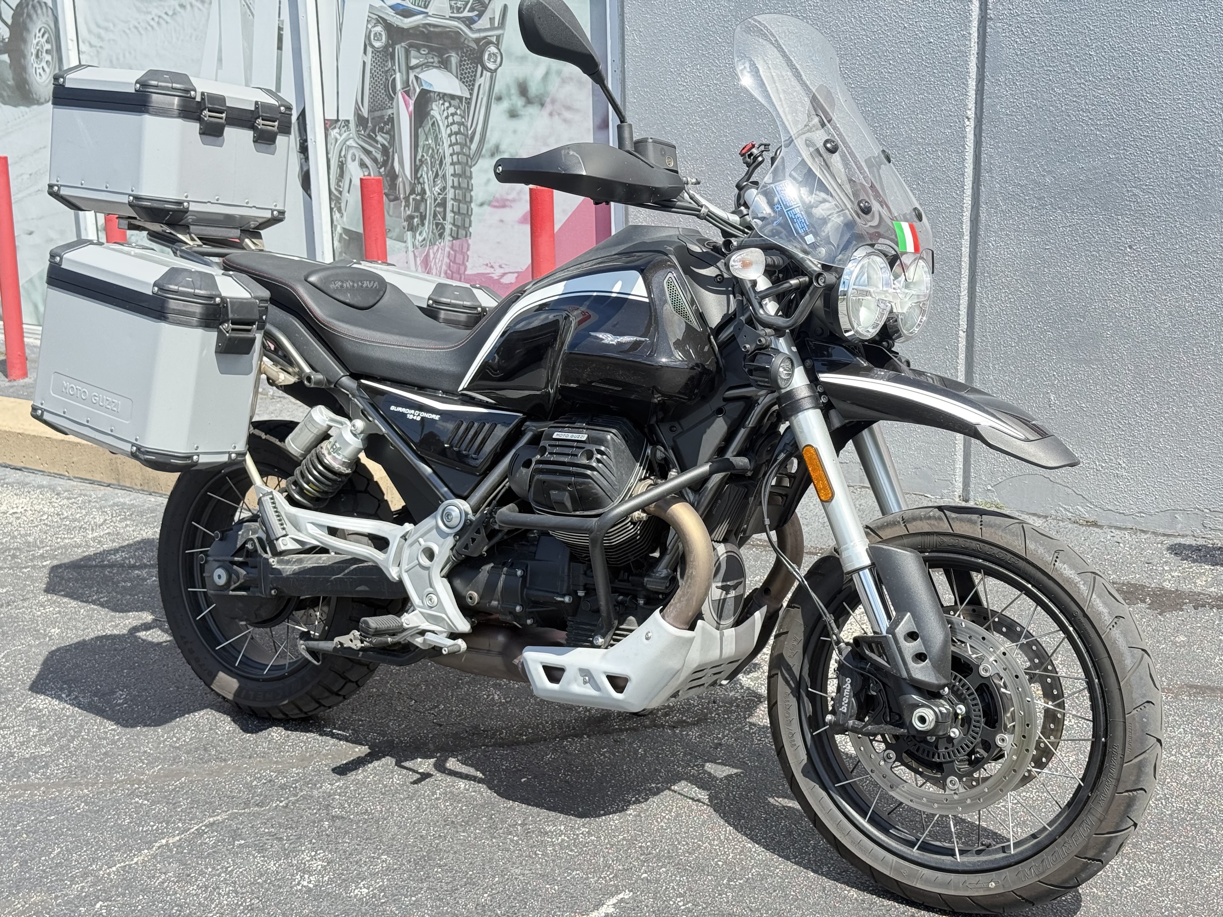 2023 Moto Guzzi V85 TT Guardia d'Onore TT in Houston, TX