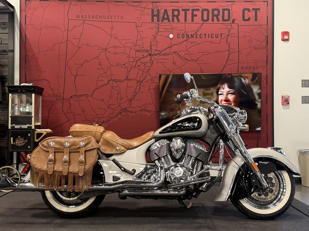 2016 Indian Motorcycle CHIEF VINTAGE VINTAGE in Vernon, CT