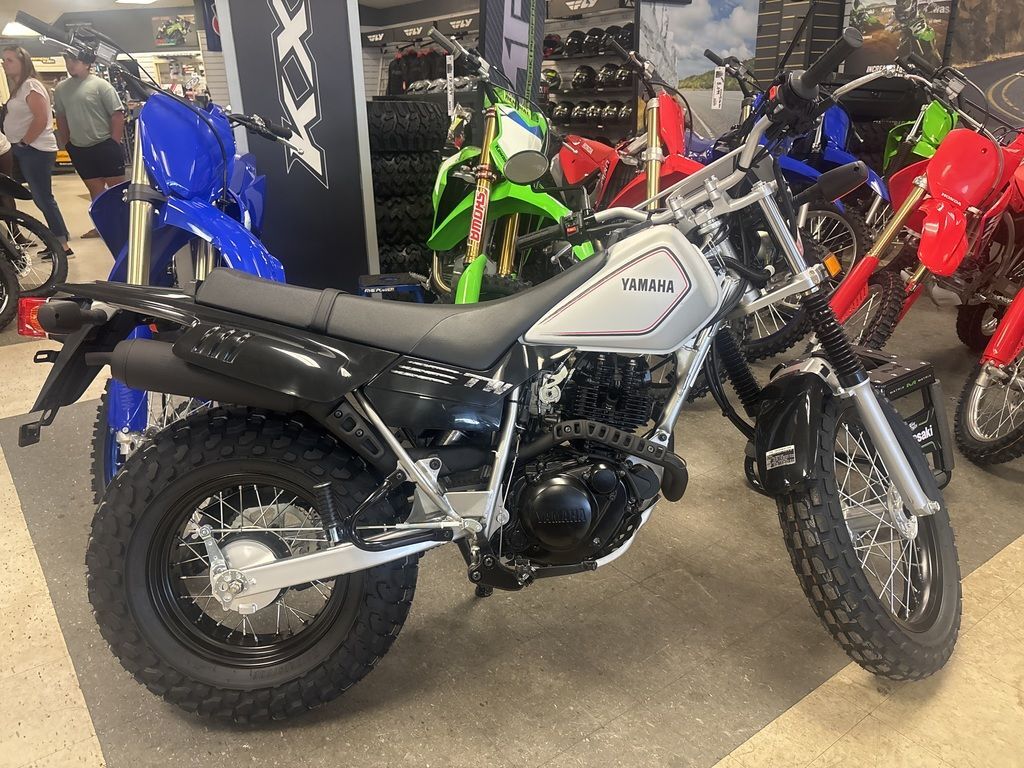2027 Yamaha TW200 200 in Greenville, SC