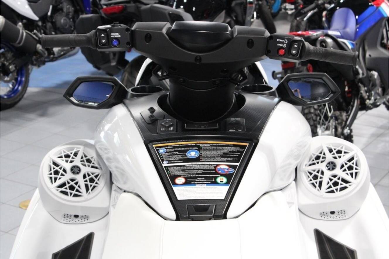 A photo of this 2026 Yamaha FX Cruiser SVHO®