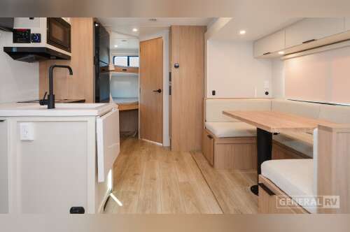 2026 Winnebago THRIVE 22MBH in winter garden FL