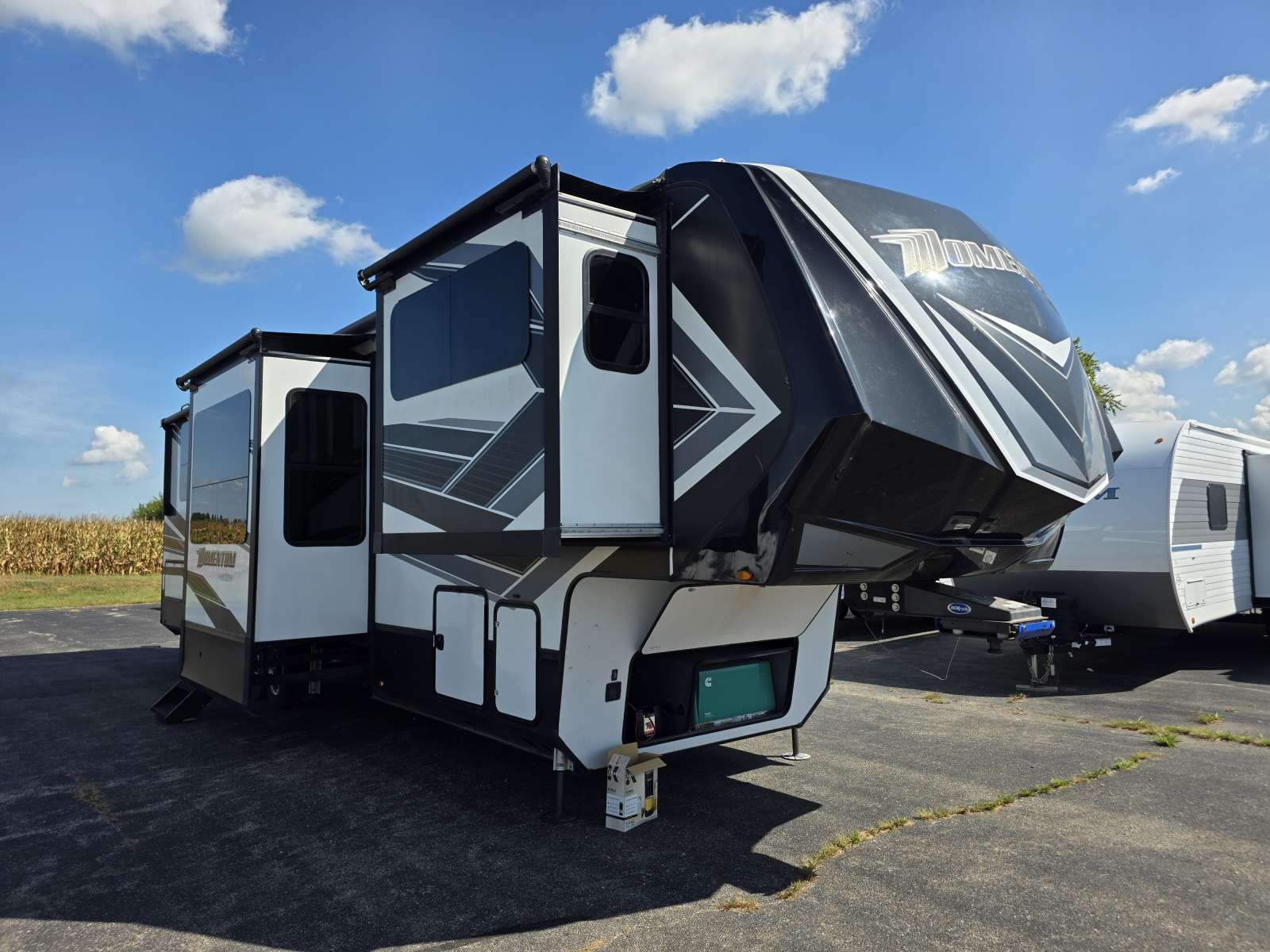 2021 Grand Design Momentum 376THS RV