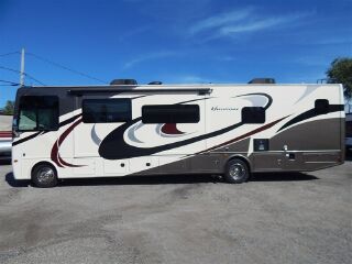2017 THOR MOTOR COACH HURRICANE 35M