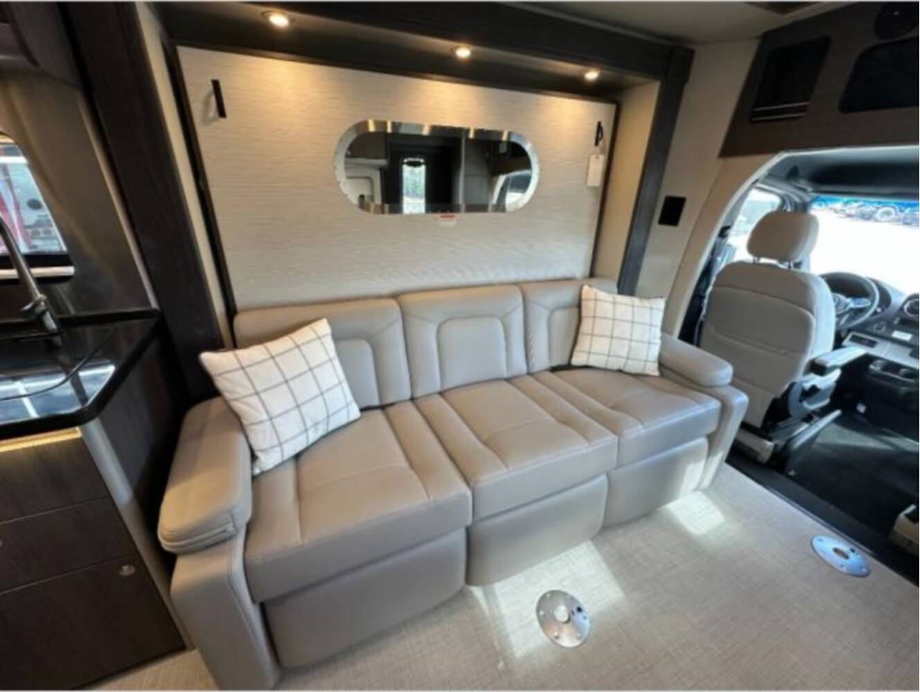A photo of this 2026 Airstream Atlas