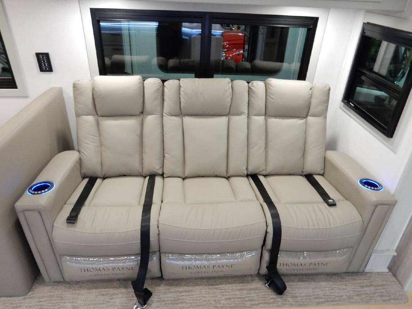 A photo of this 2027 Dynamax DX3 34KD