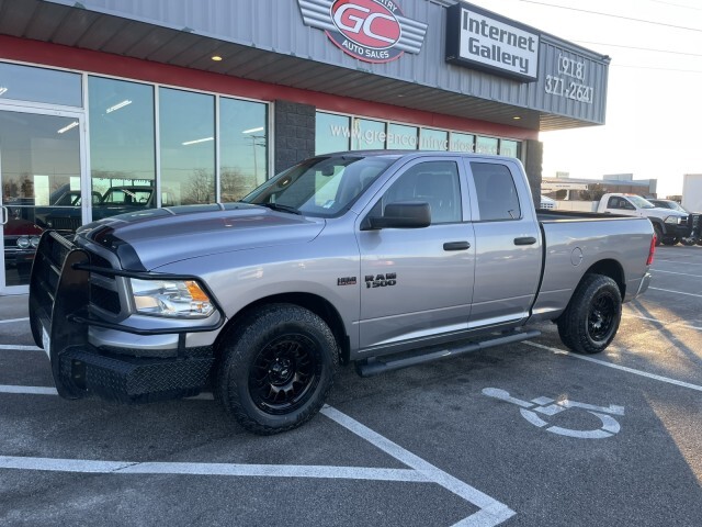 2020 Ram 1500 Classic Hemi V8 in Collinsville, OK