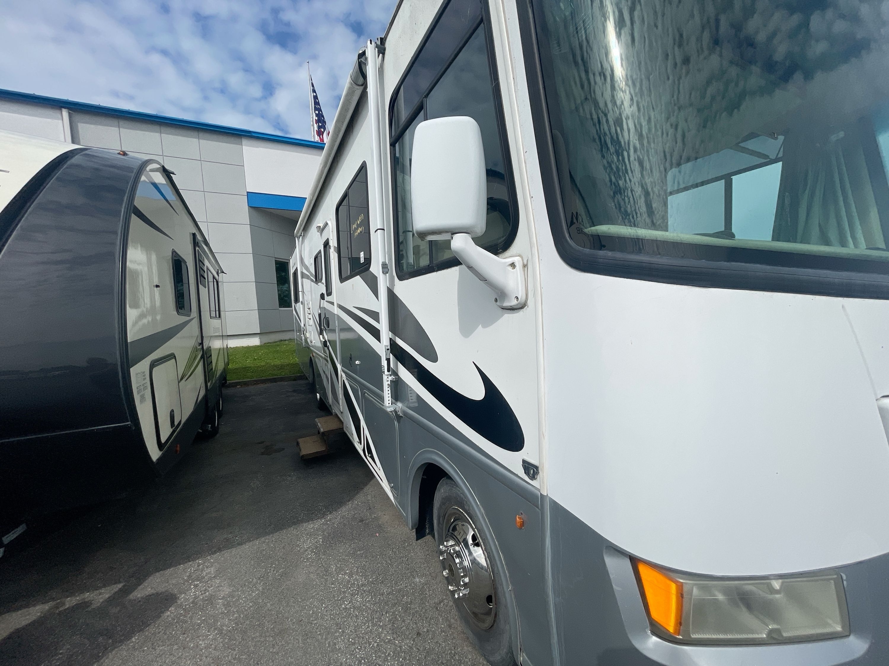 2013 Forest River GEORGETOWN 337DS in hamburg NY