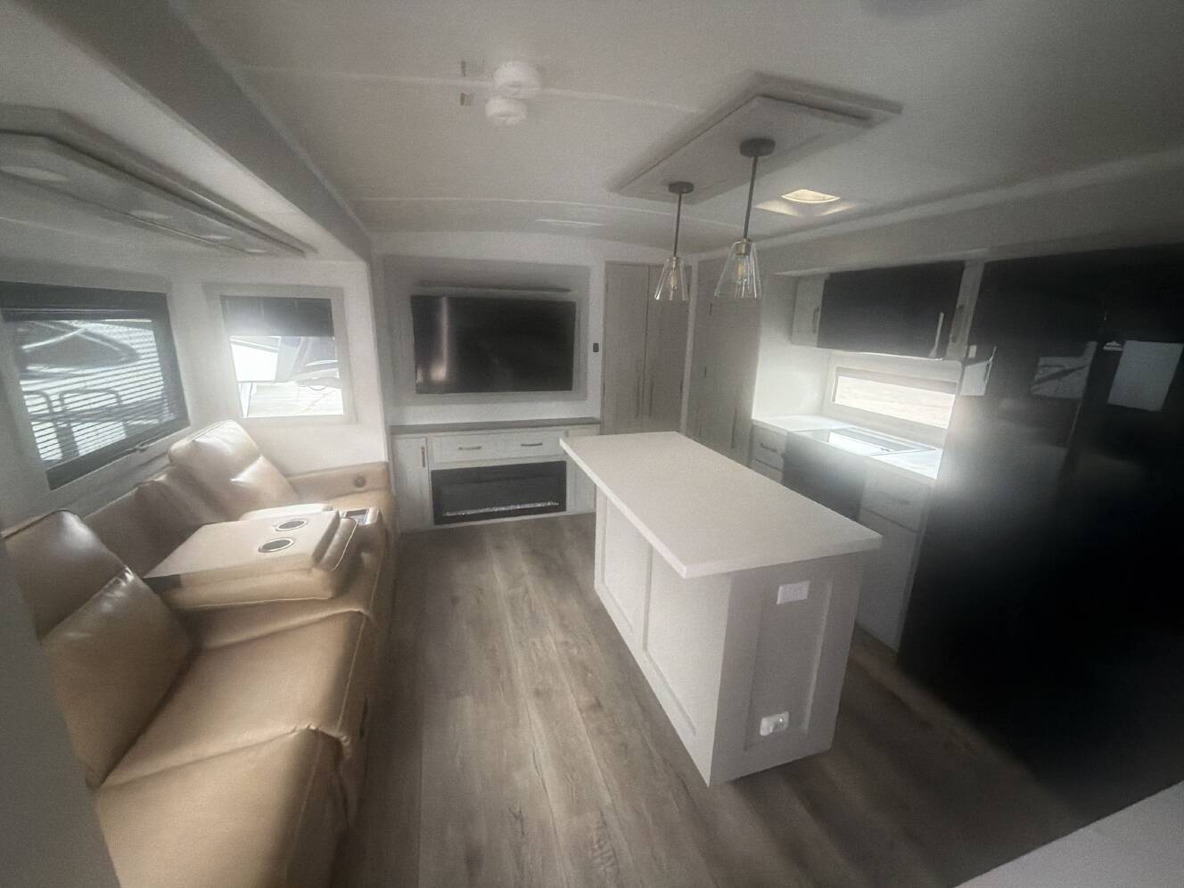 A photo of this 2024 Brinkley MODEL Z AIR 295
