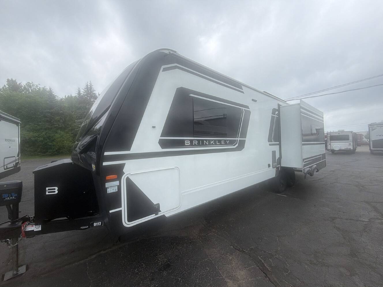 A photo of this 2024 Brinkley MODEL Z AIR 295