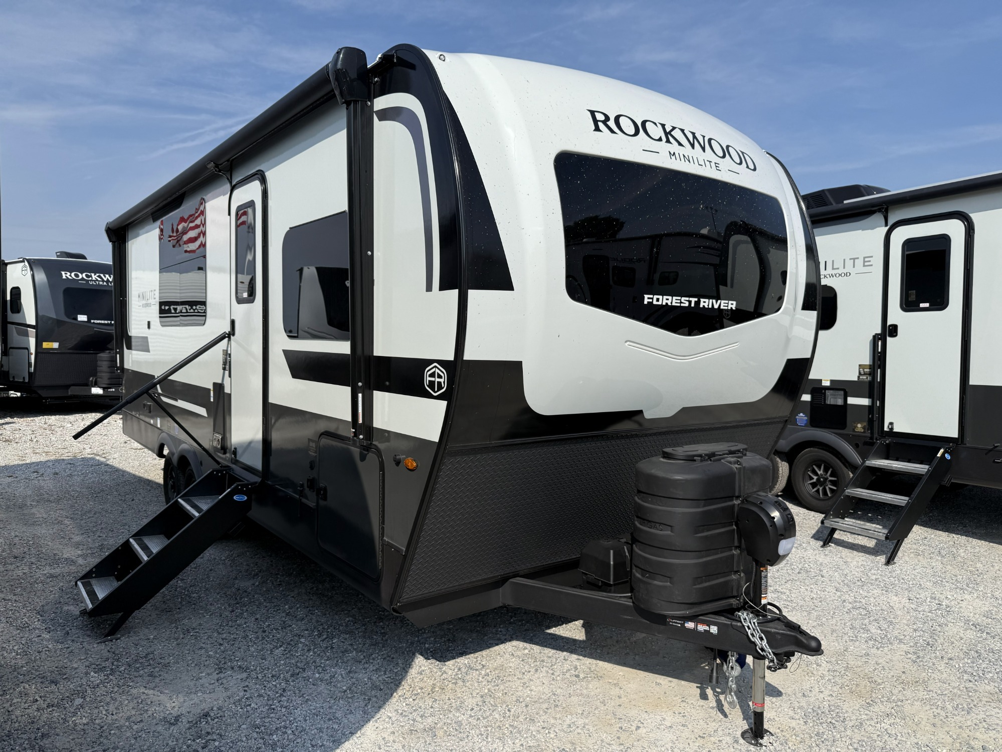 2026 Forest River ROCKWOOD MINI LITE 2522FB in hanover PA