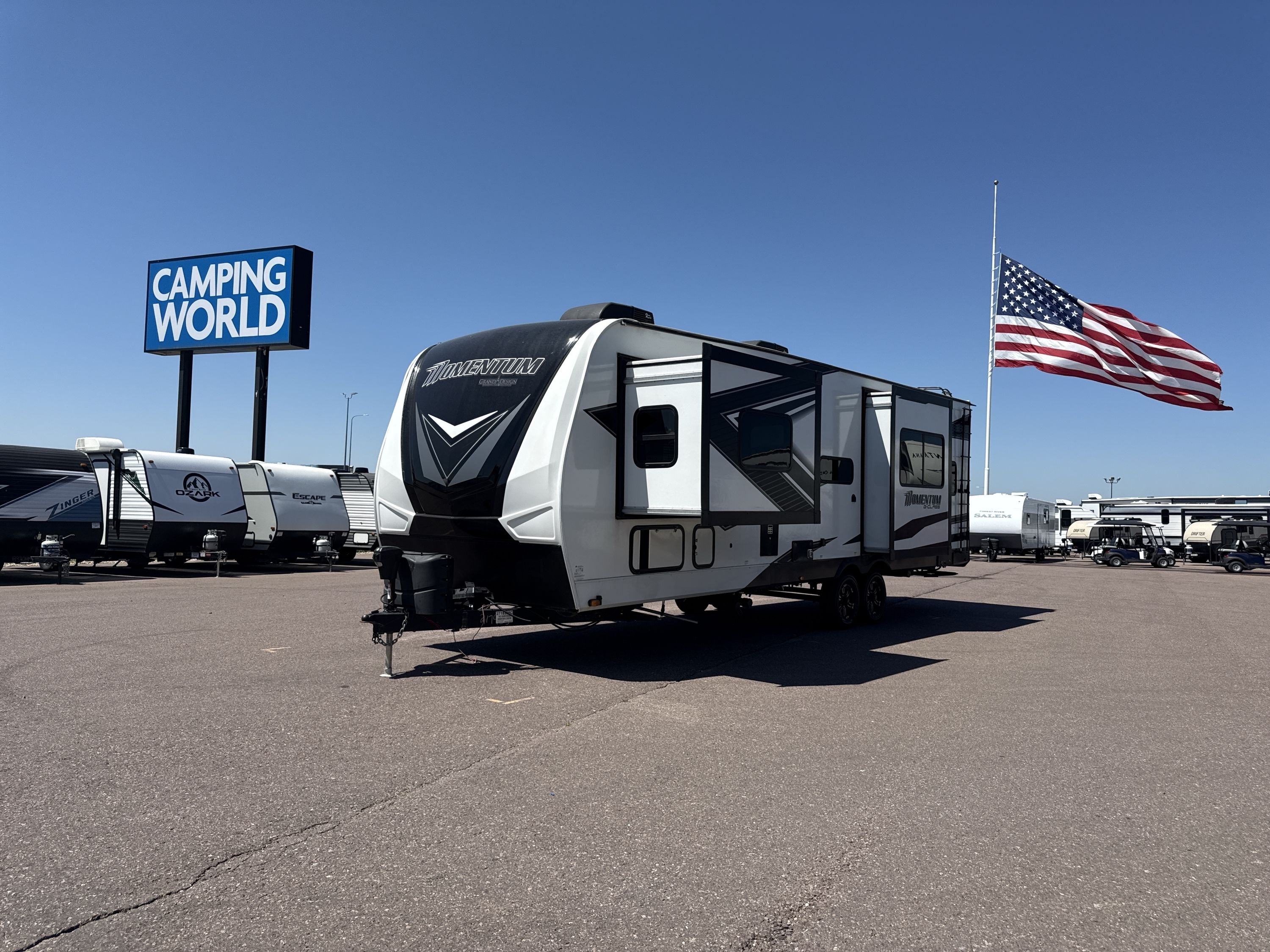 2022 Grand Design MOMENTUM G CLASS 30G in sioux falls SD