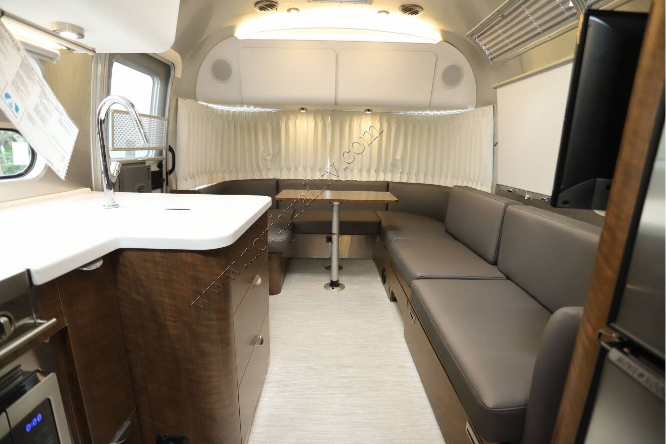 A photo of this 2021 Airstream Globetrotter 25FB