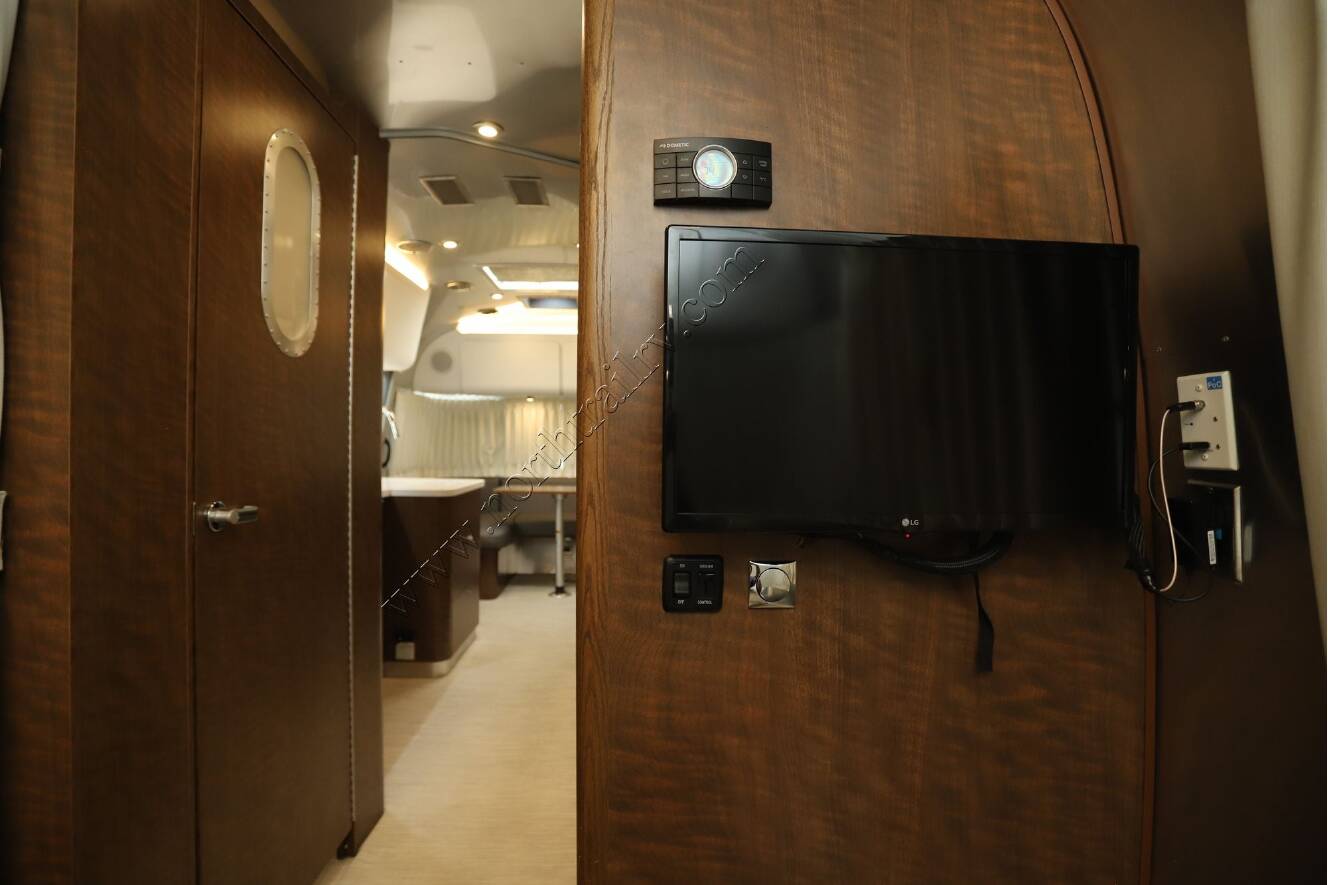 A photo of this 2021 Airstream Globetrotter 25FB