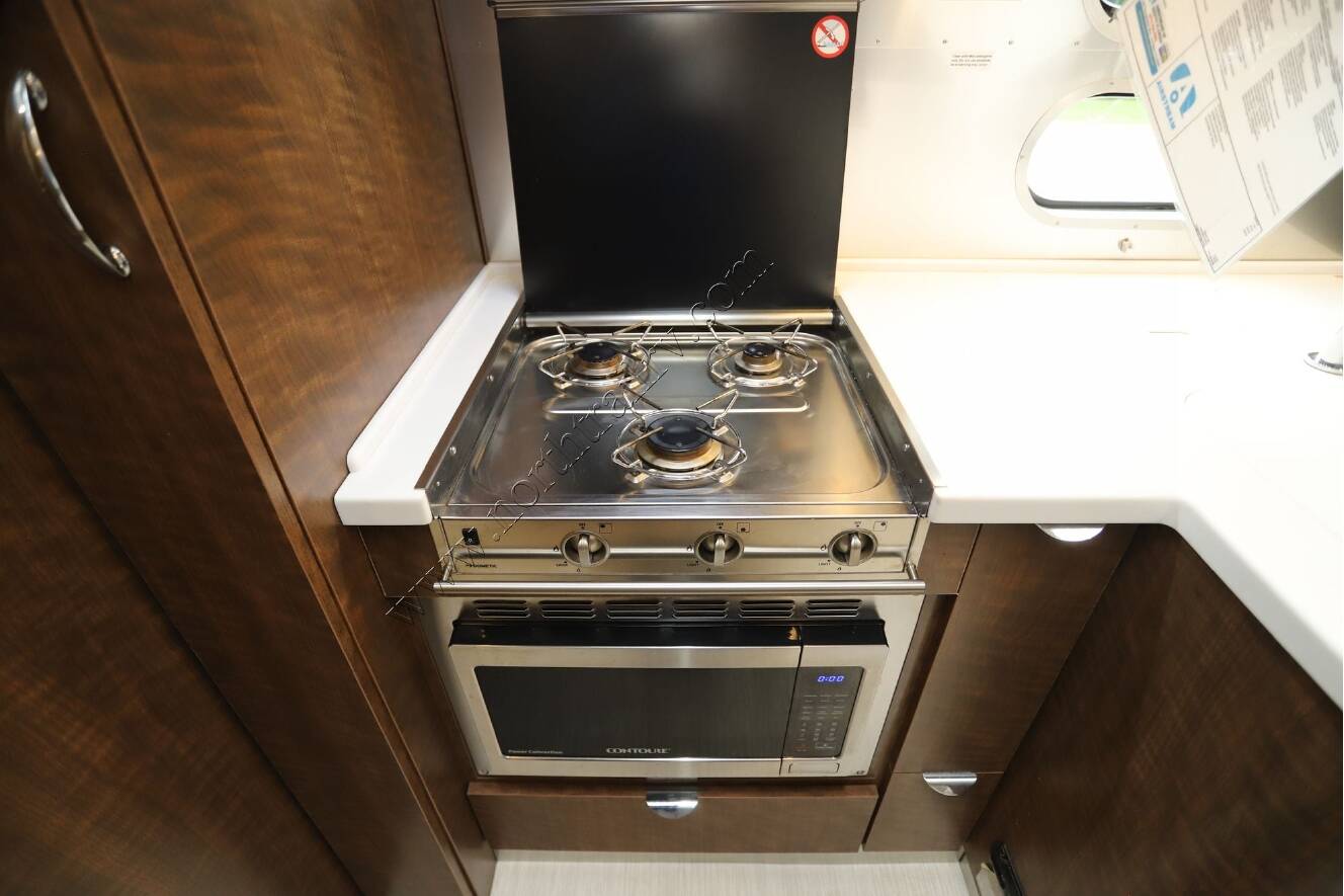 A photo of this 2021 Airstream Globetrotter 25FB