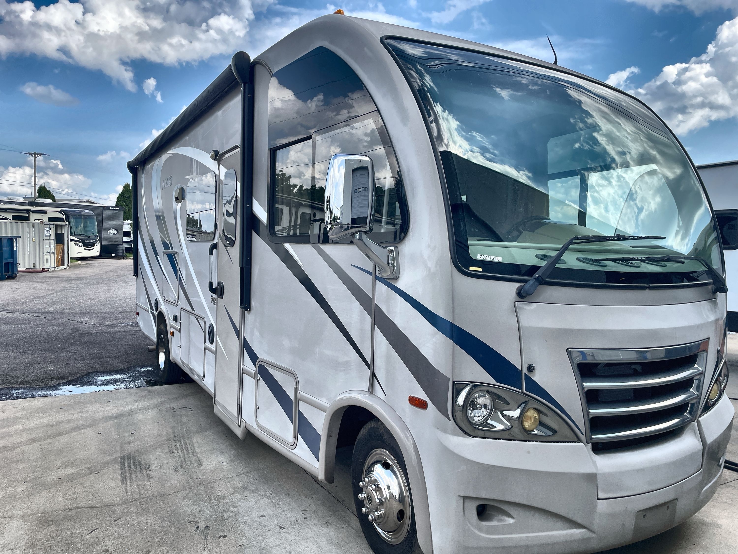 2016 Thor AXIS 25.3 in olive branch MS