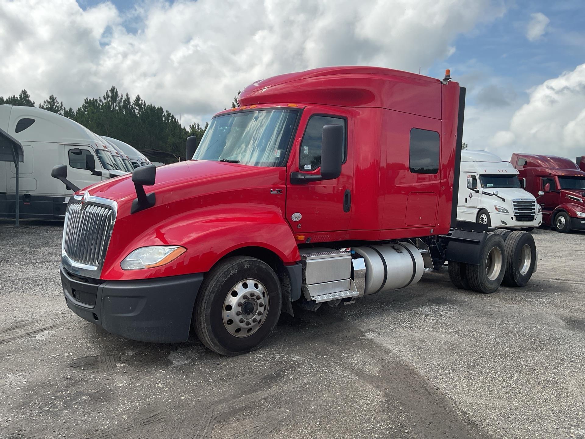 2019 INTERNATIONAL LT625 in Saint Augustine, FL