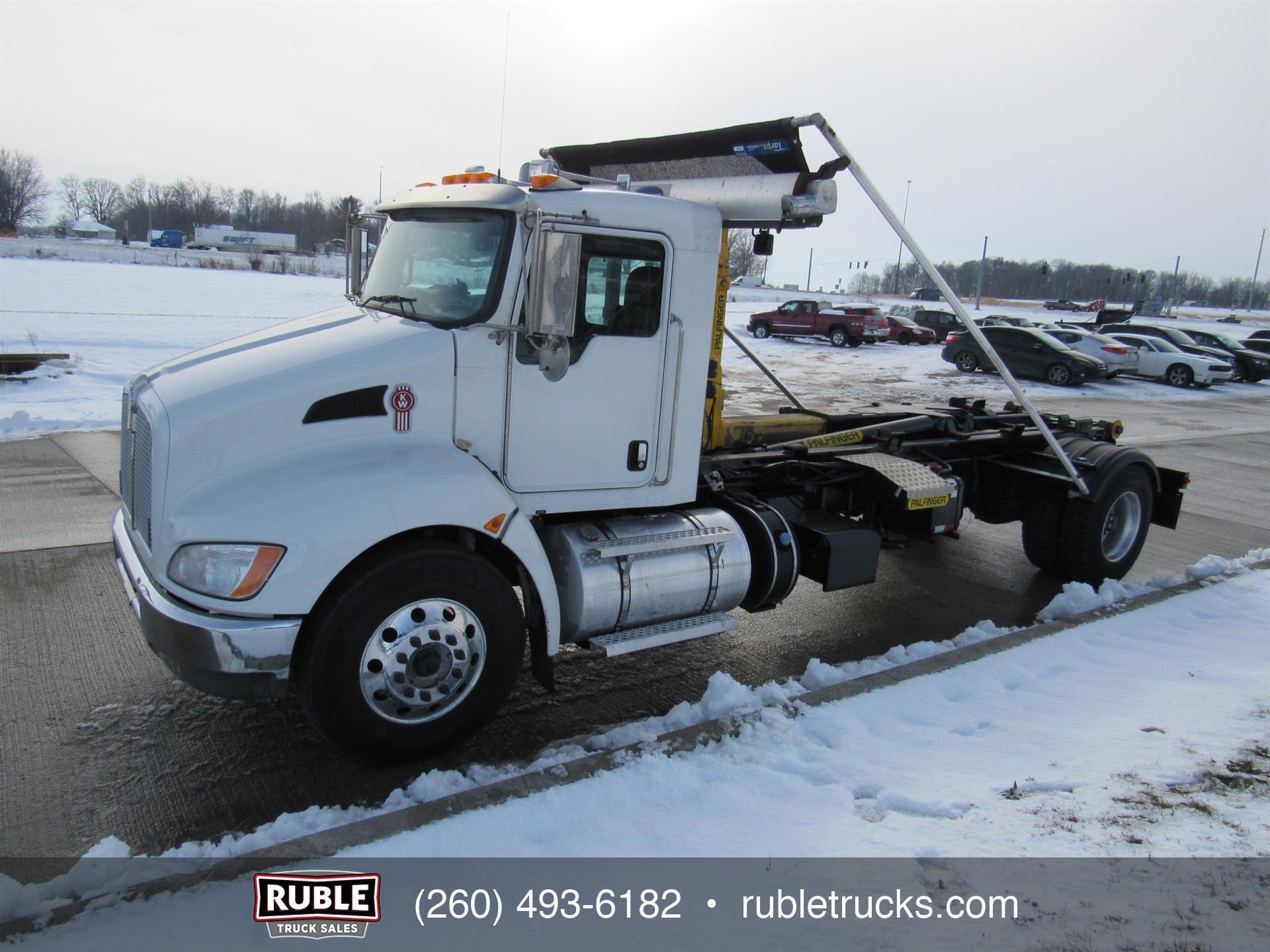 2022 KENWORTH T370 in New Haven, IN