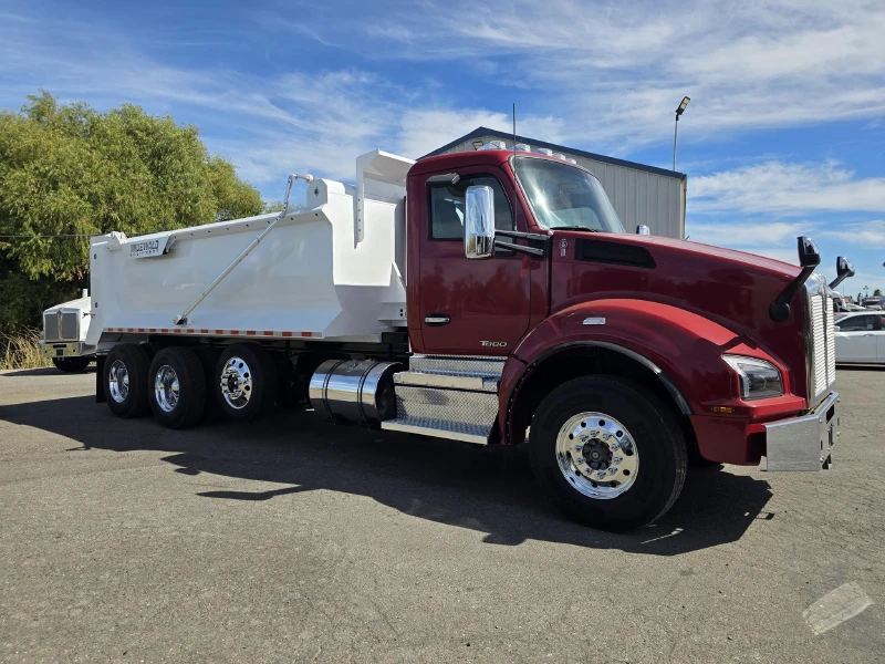 2022 KENWORTH T880