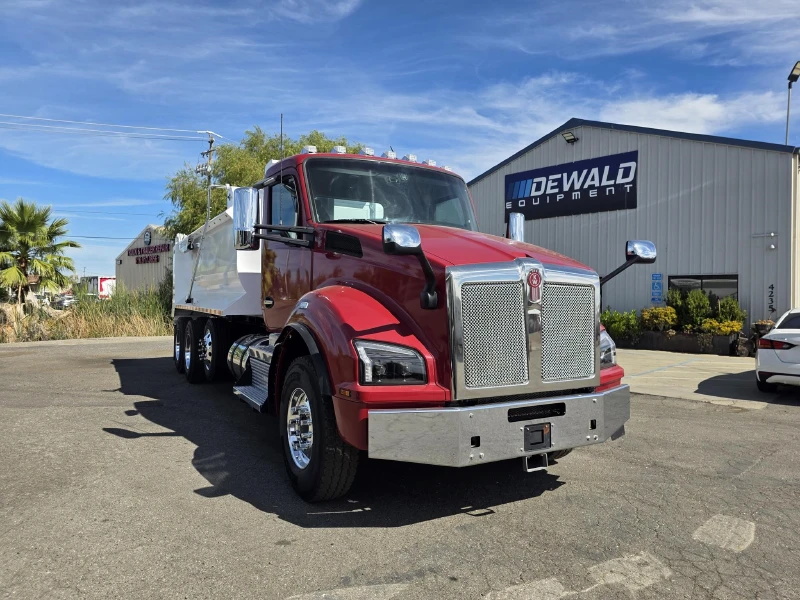 2022 KENWORTH T880