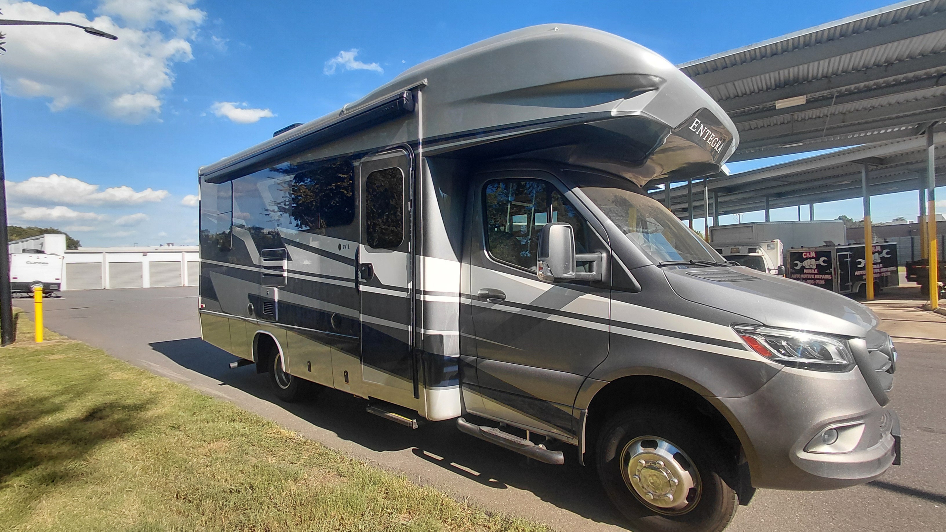 2025 Entegra Coach QWEST 24L RV