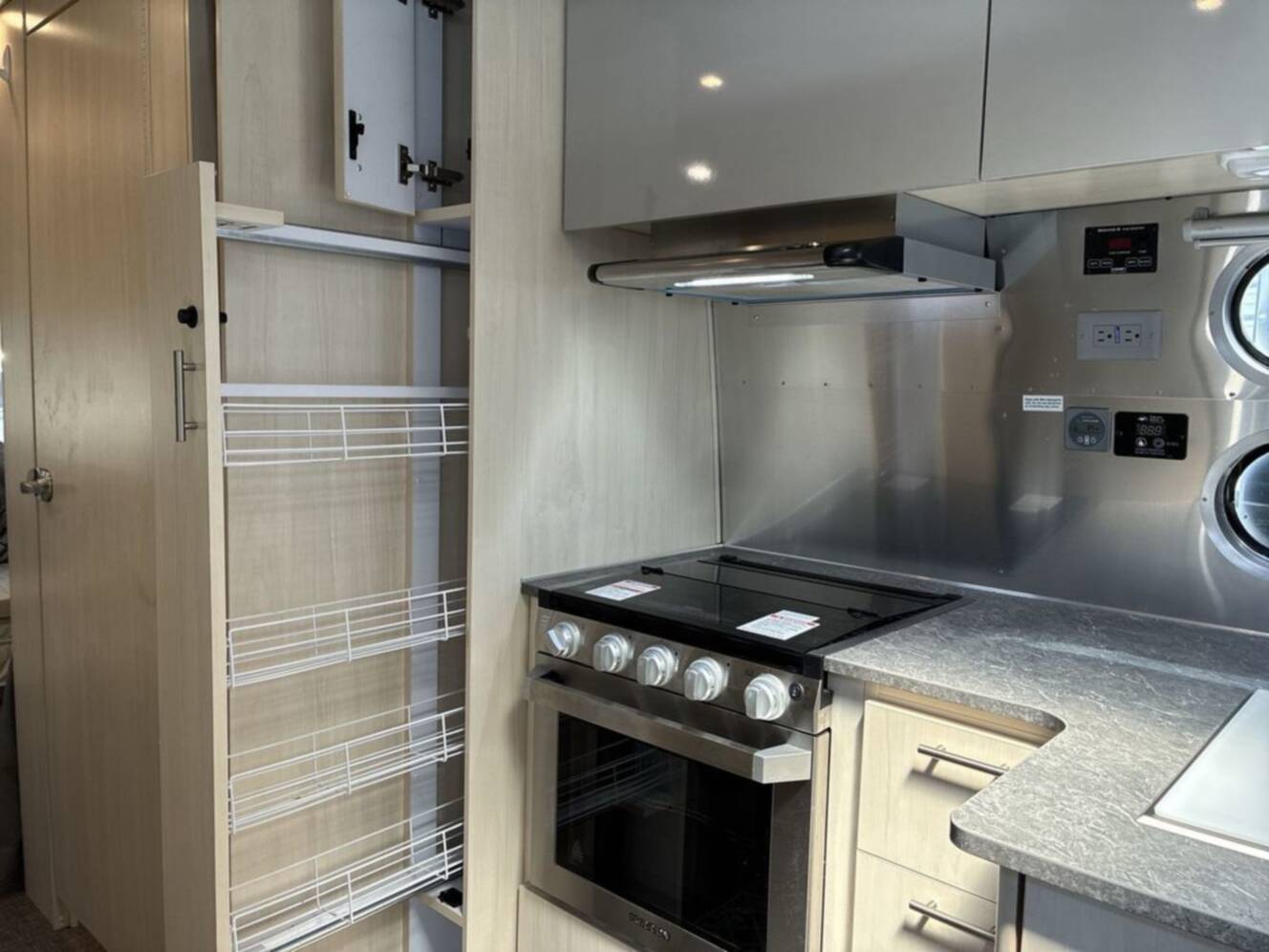 A photo of this 2021 Airstream Flying Cloud 25FB 25FB