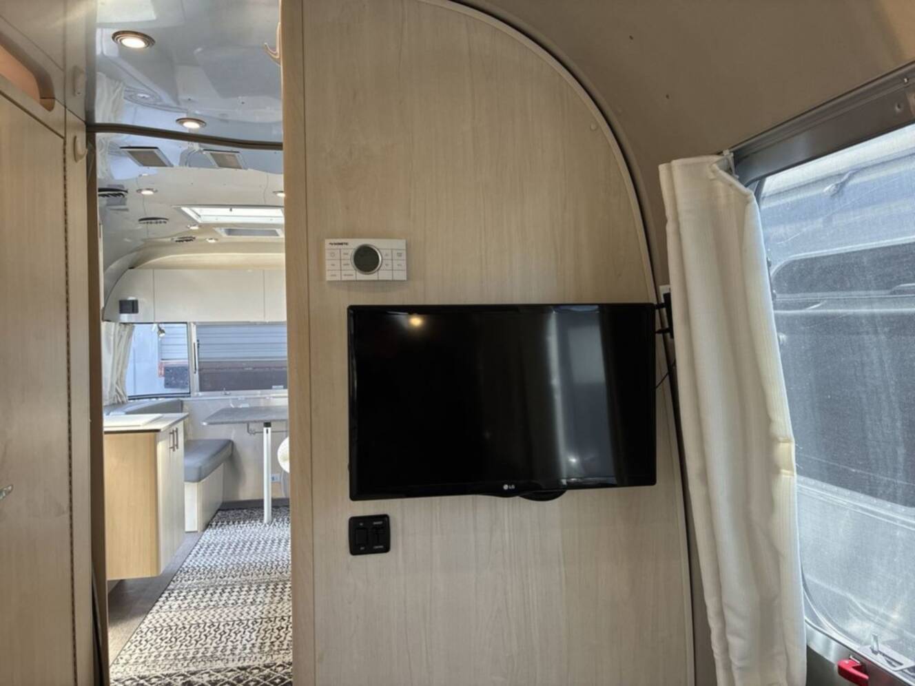 A photo of this 2021 Airstream Flying Cloud 25FB 25FB