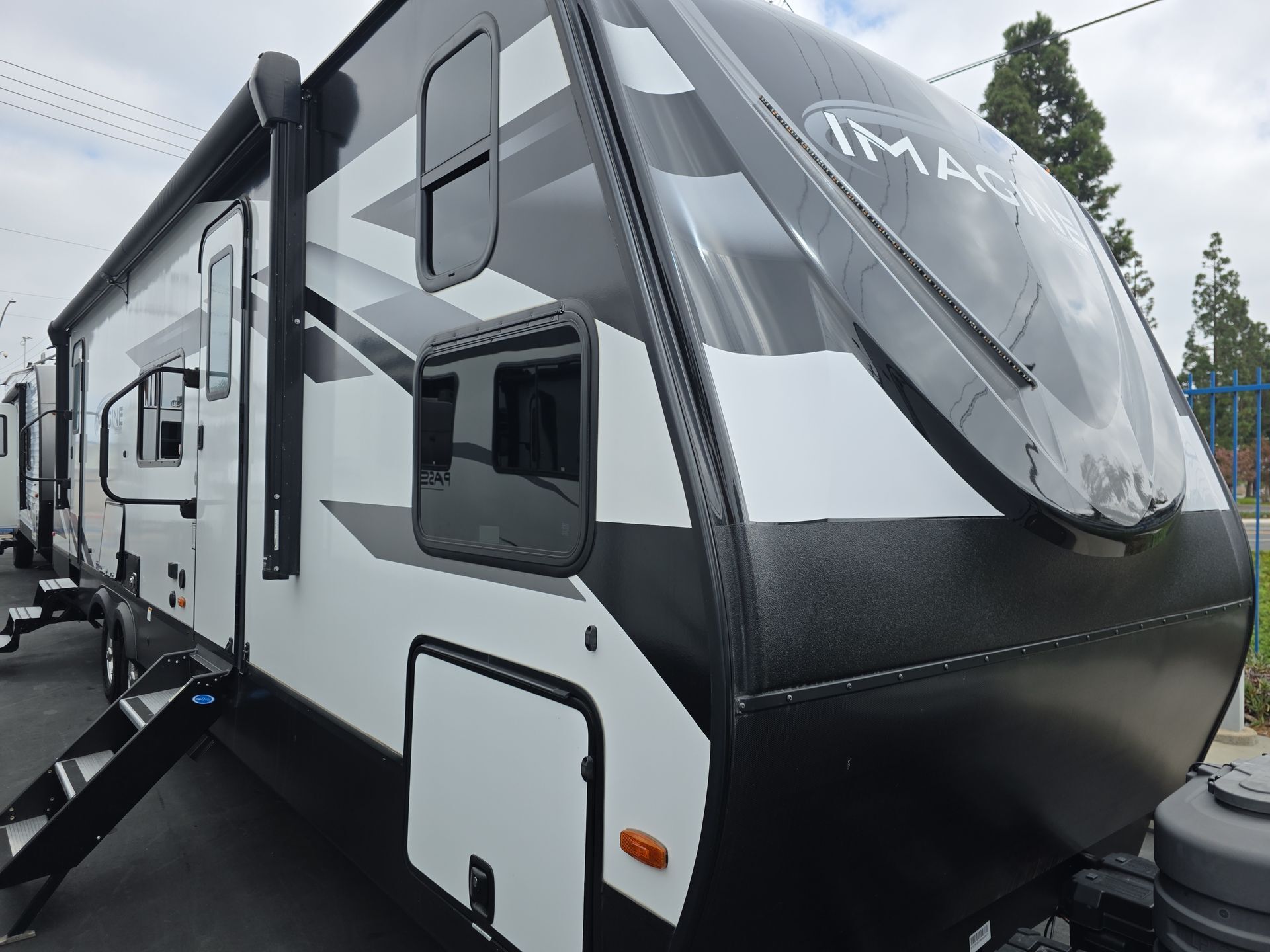 2024 Grand Design IMAGINE 2920BS in fountain valley CA