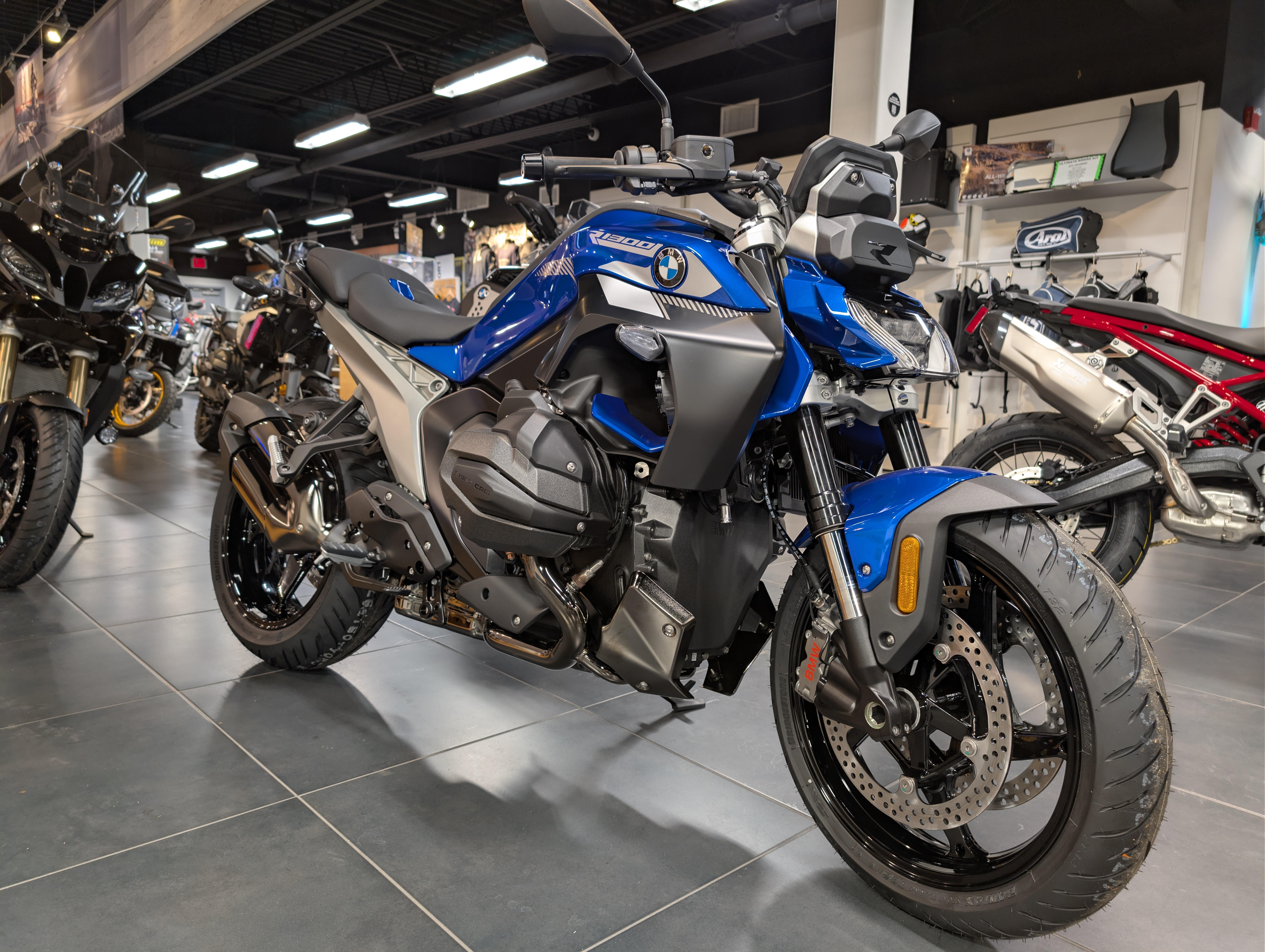 2026 BMW R 1300 R in Metuchen, NJ