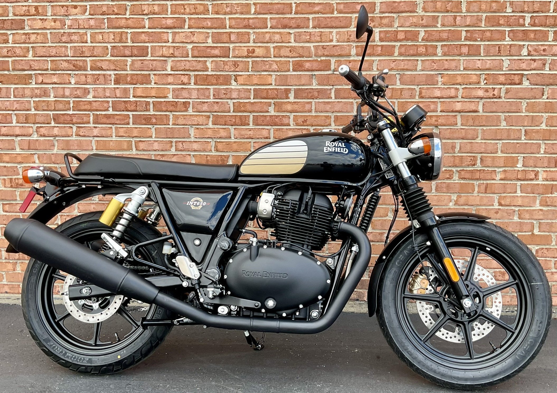 2024 Royal Enfield INT650 in Villa Park, IL