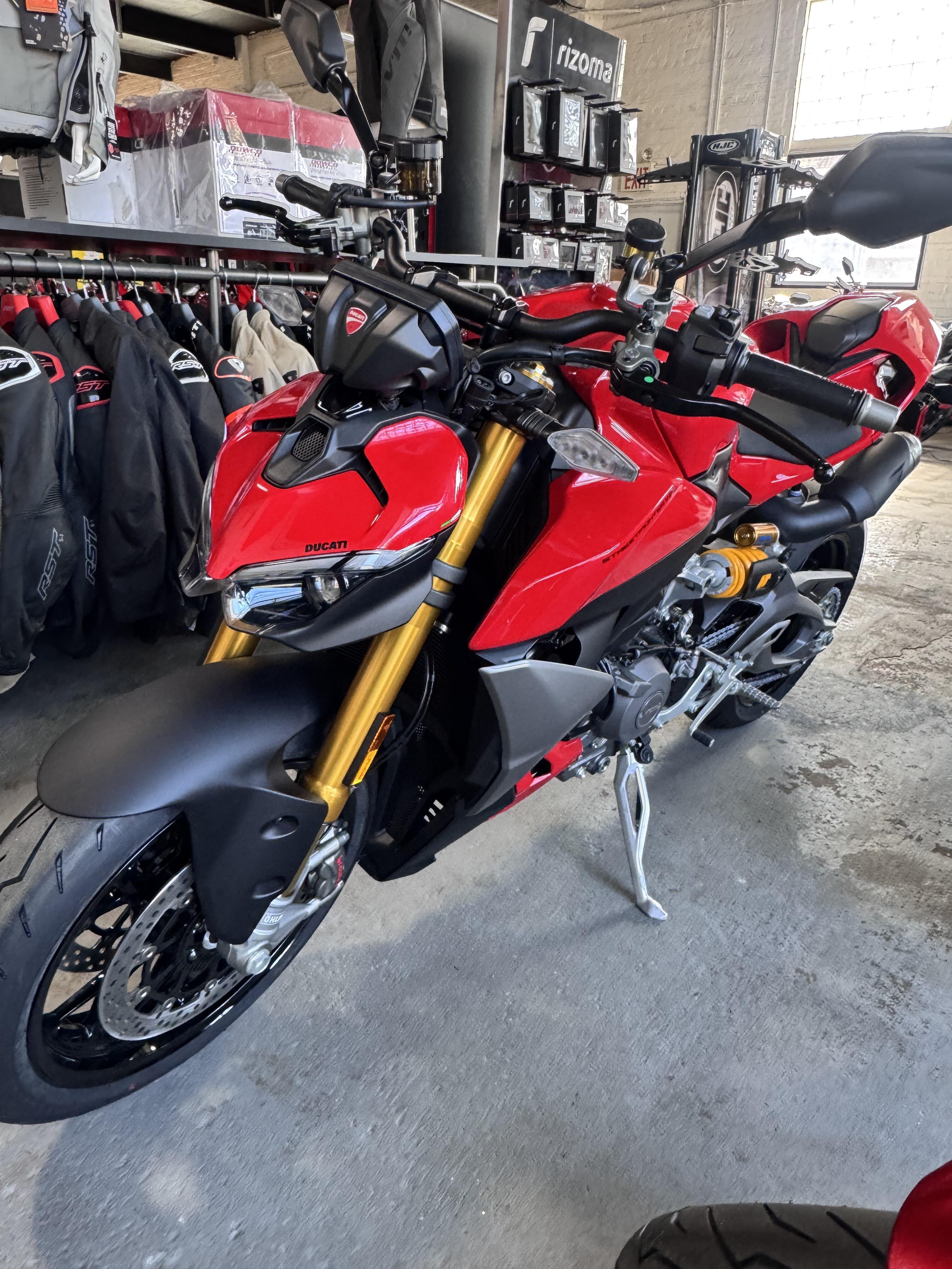 2026 Ducati Streetfighter V2 V2 in Great Neck, NY