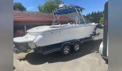 2006 Cobalt 220 Single Inboard Engine boat